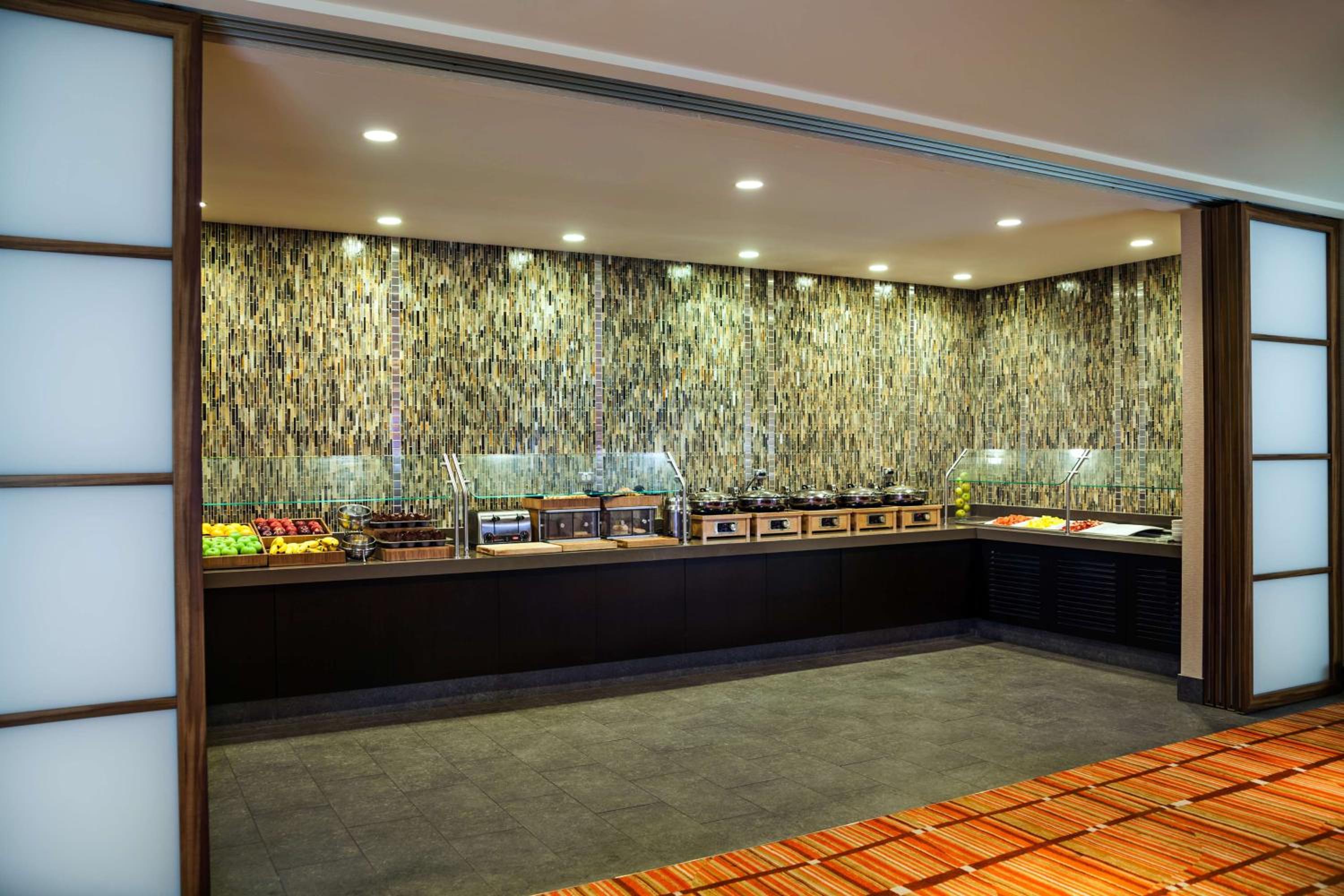 DoubleTree by Hilton San Francisco Airport - Property Image 12