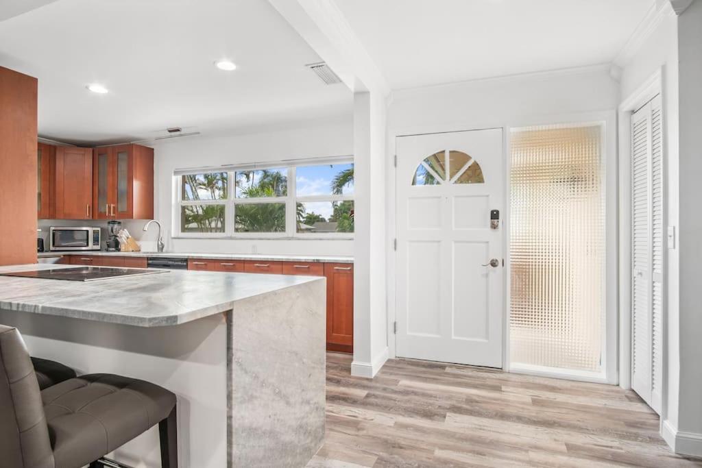 Naples Dream Escape 4BRHome heated pool 10minBeach view 4