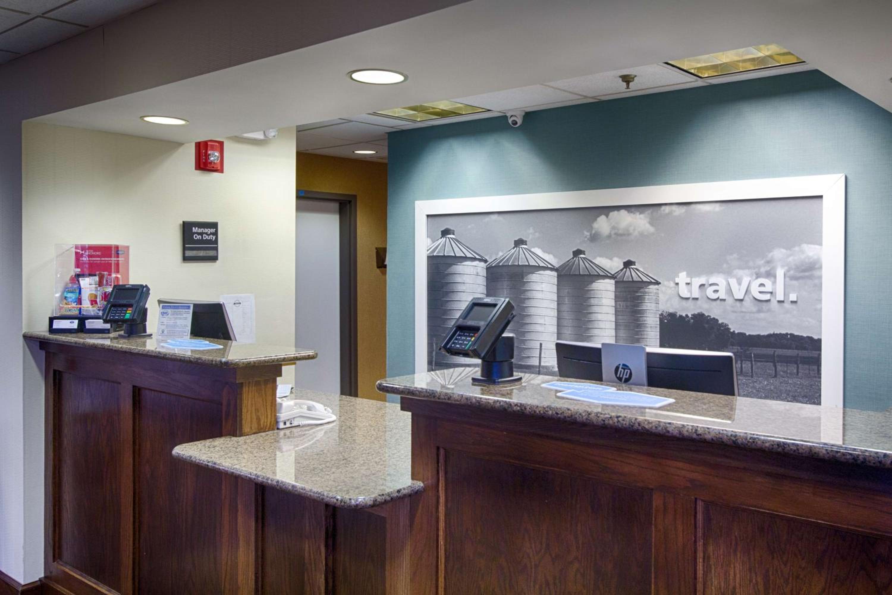 Salina Vacations - Hampton Inn Salina - Property Image 22