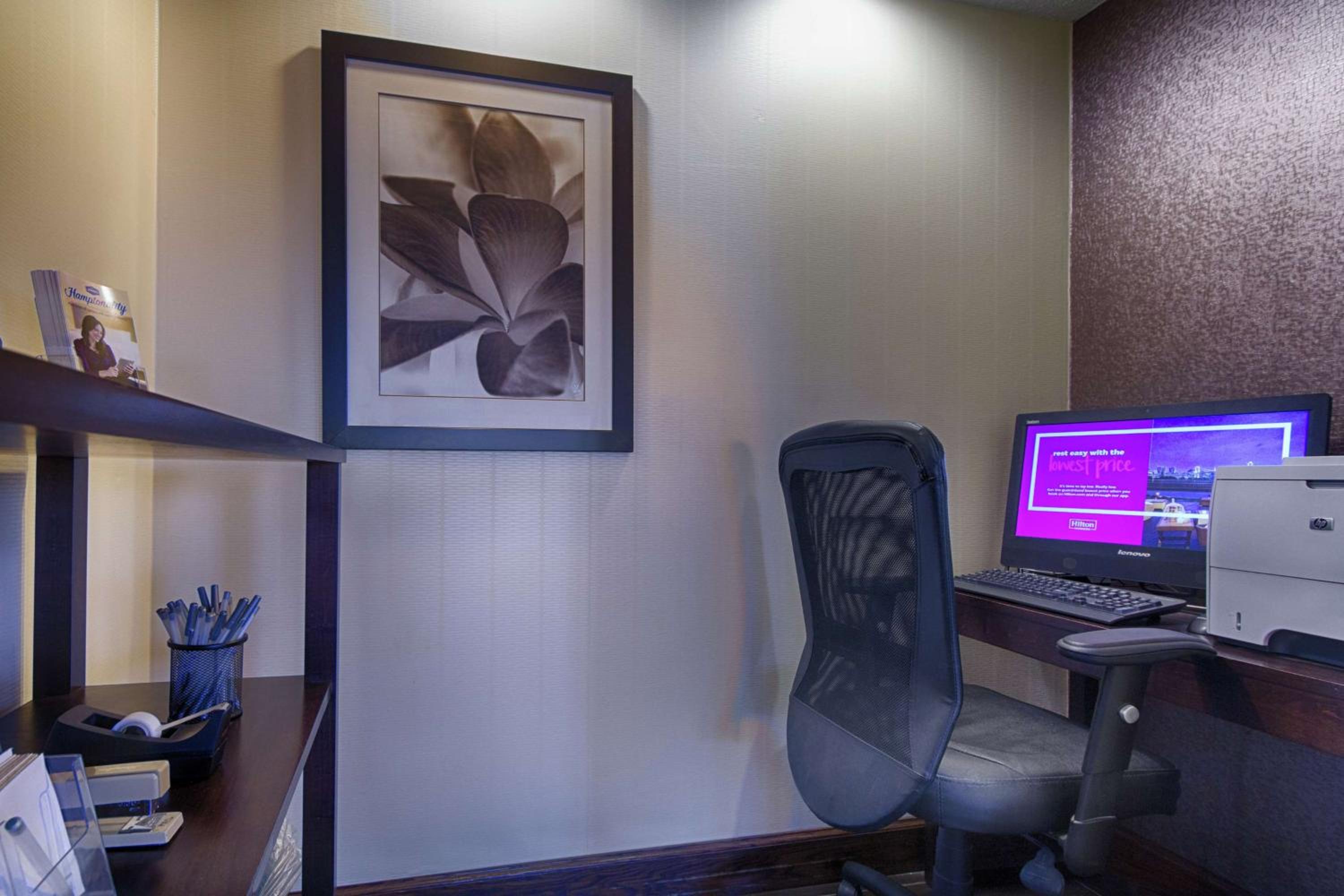 Salina Vacations - Hampton Inn Salina - Property Image 17