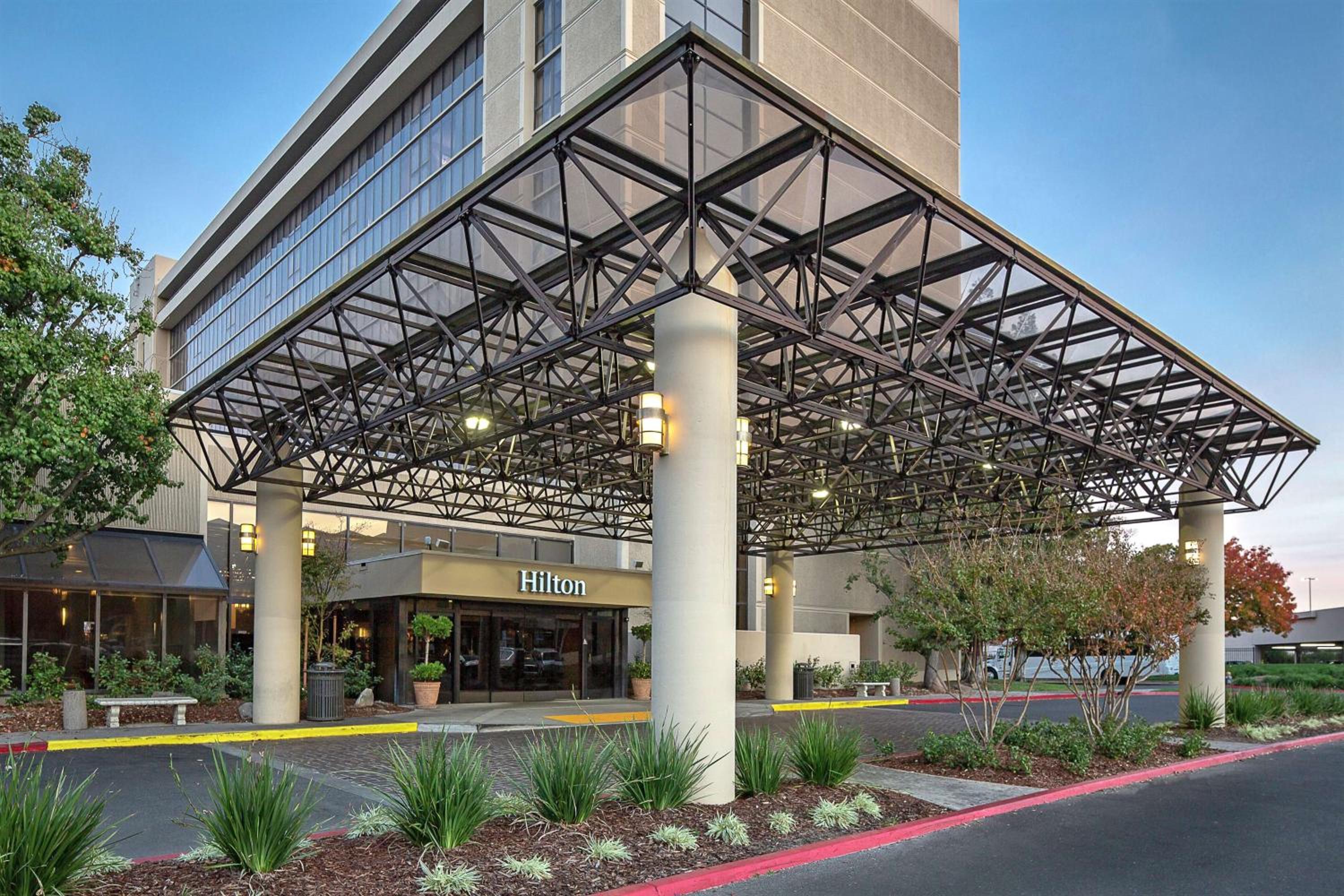 Hotel Hilton Sacramento Arden West - Image 1