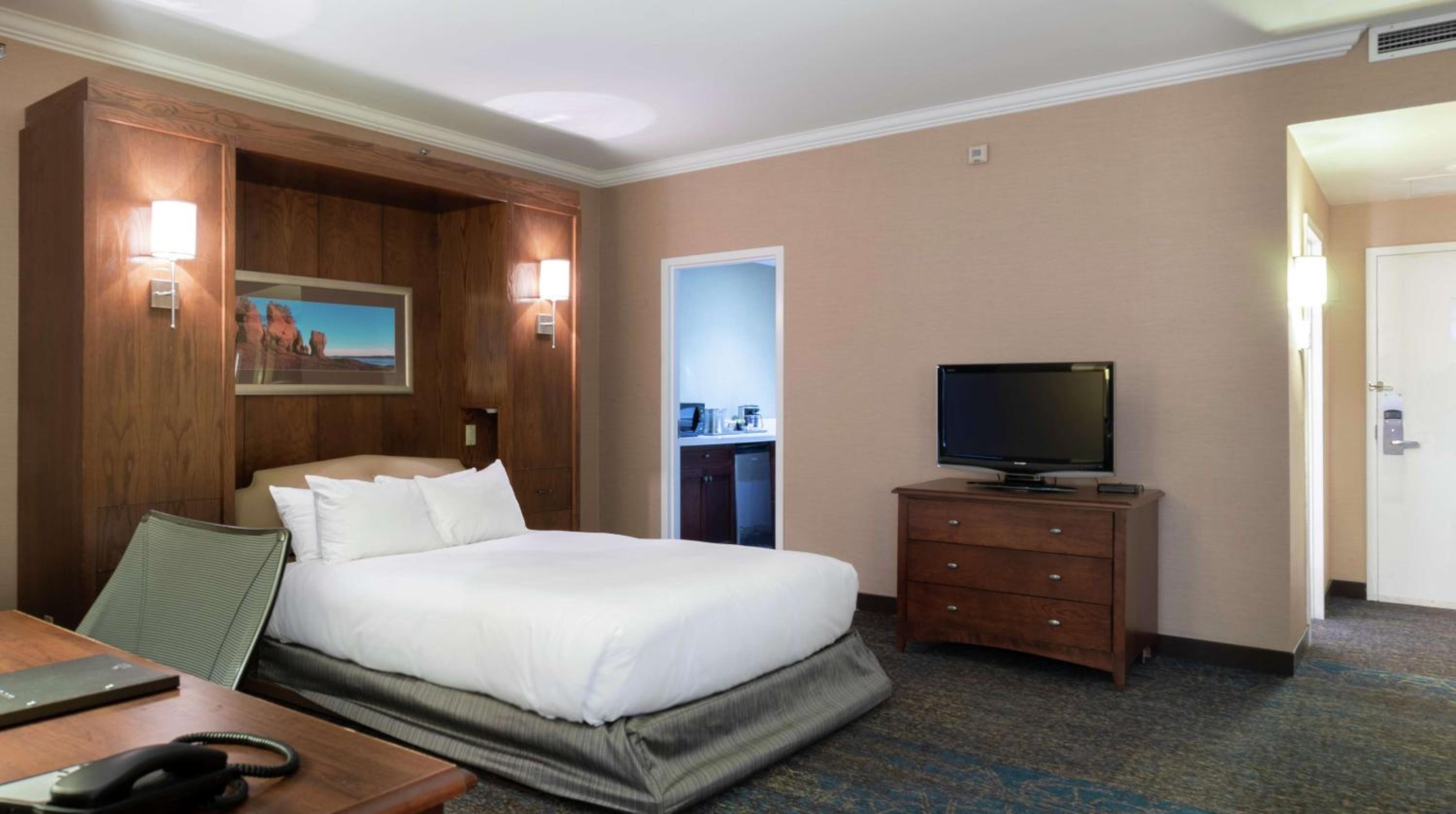 Saint John Vacations - Hilton Saint John - Property Image 8