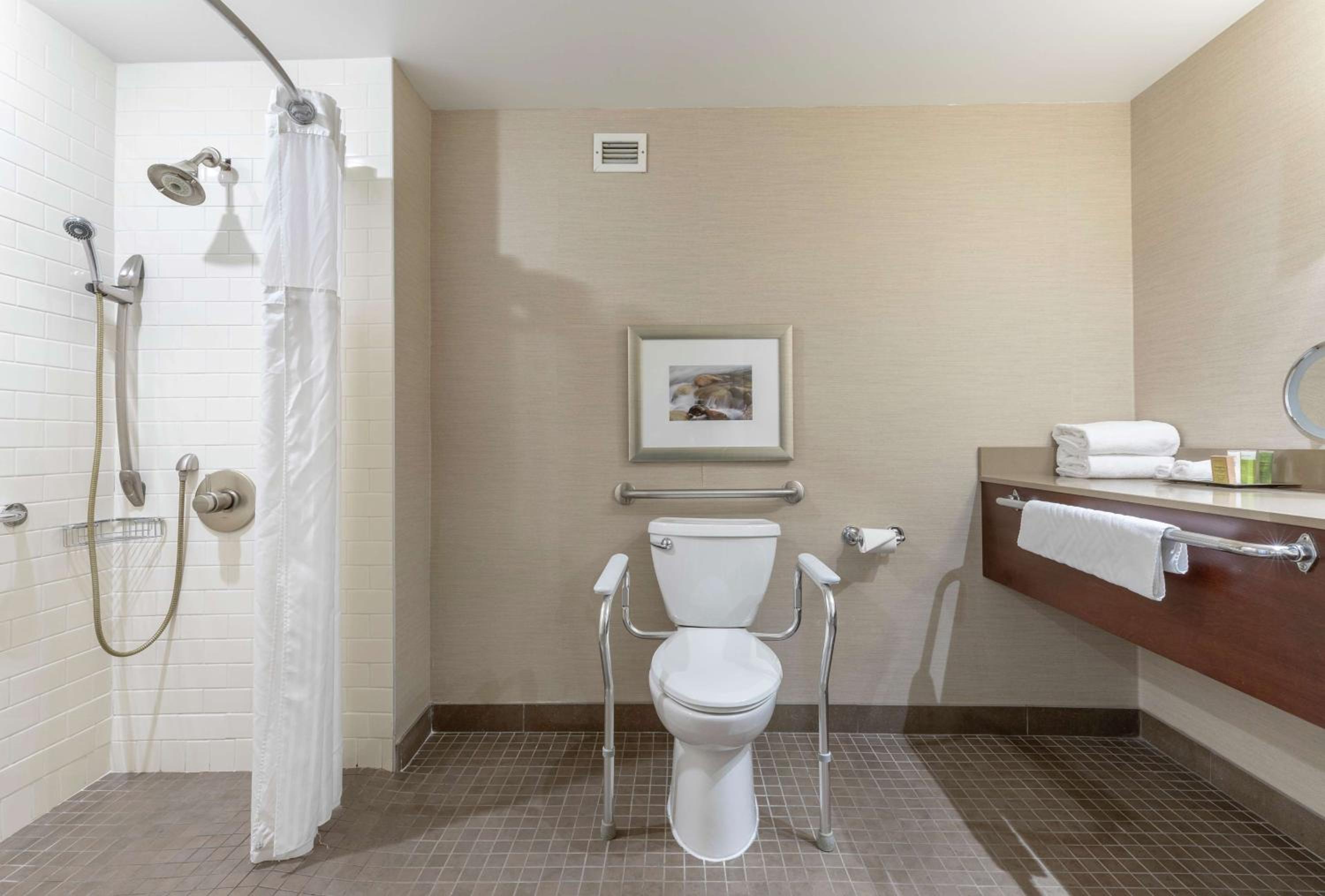 Saint John Vacations - Hilton Saint John - Property Image 2