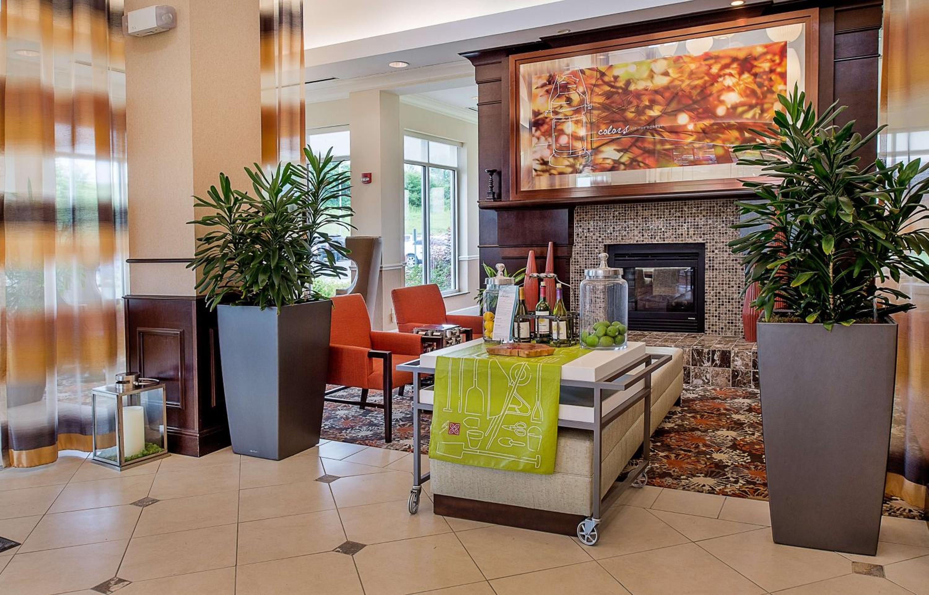 Hilton Garden Inn St. Louis Airport - Property Image 25