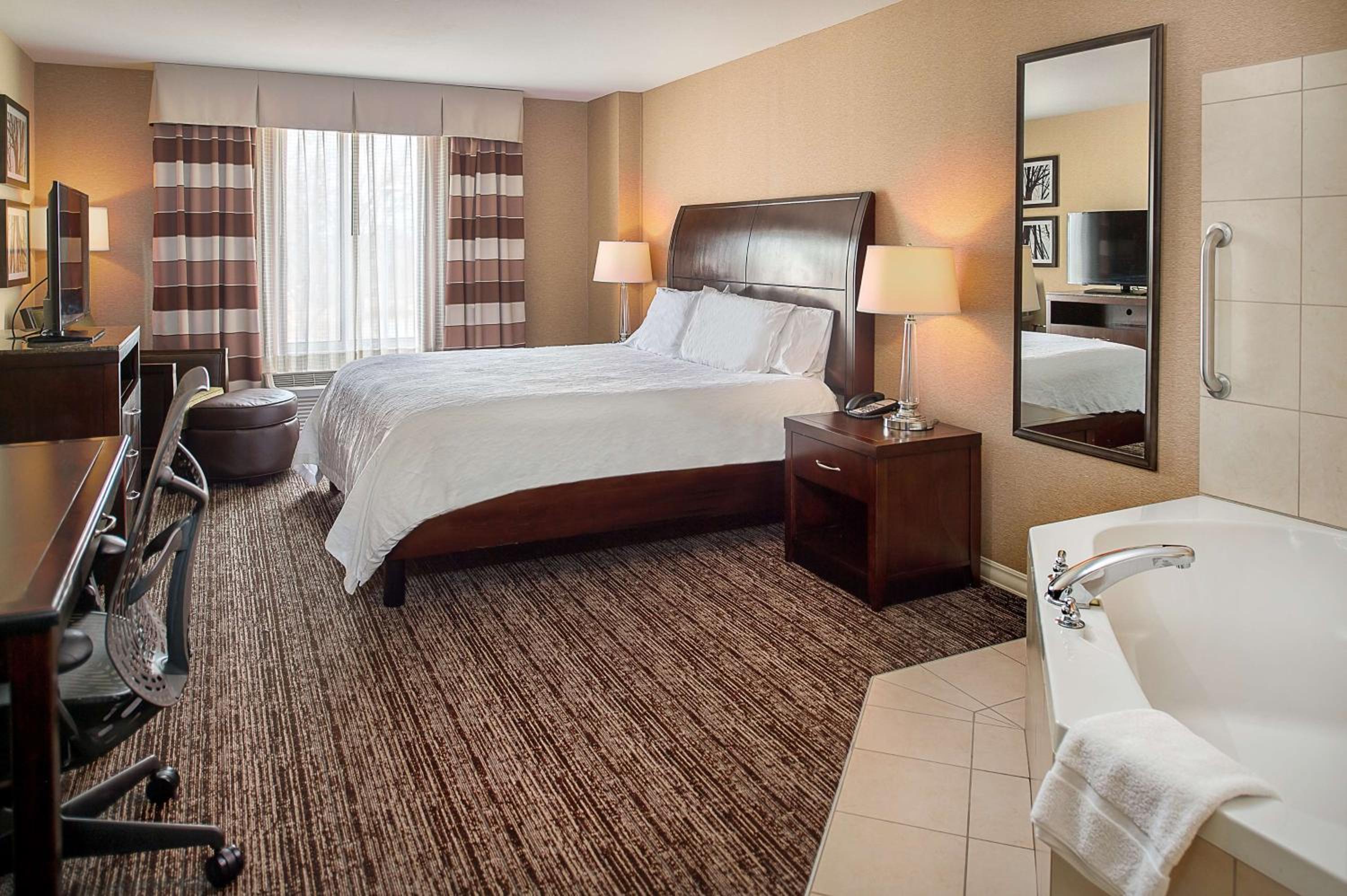 Hilton Garden Inn St. Louis Airport - Property Image 15