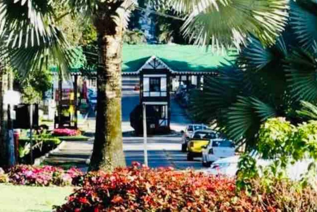 Casa CENTRO com Estacionamento-500m da rua do lazer, ideal p casais ou até 4 pessoas