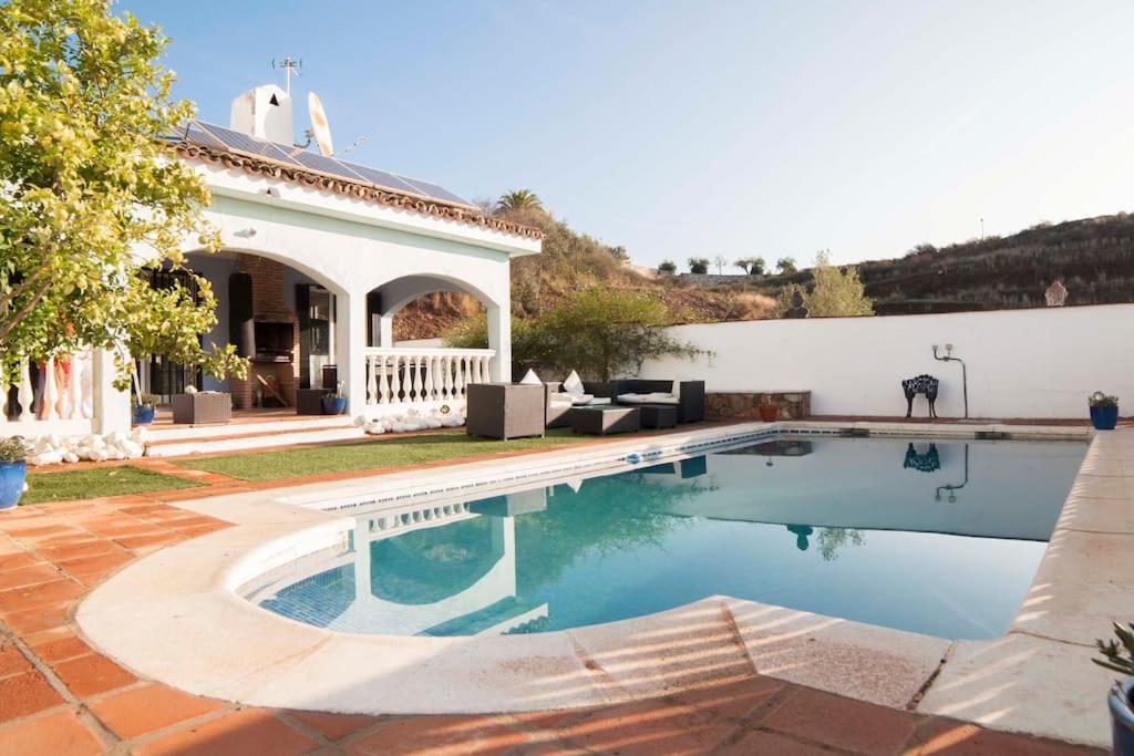 Malaga Vacations - Blue Mountain Villa in Mijas, Malaga - Property Image 1