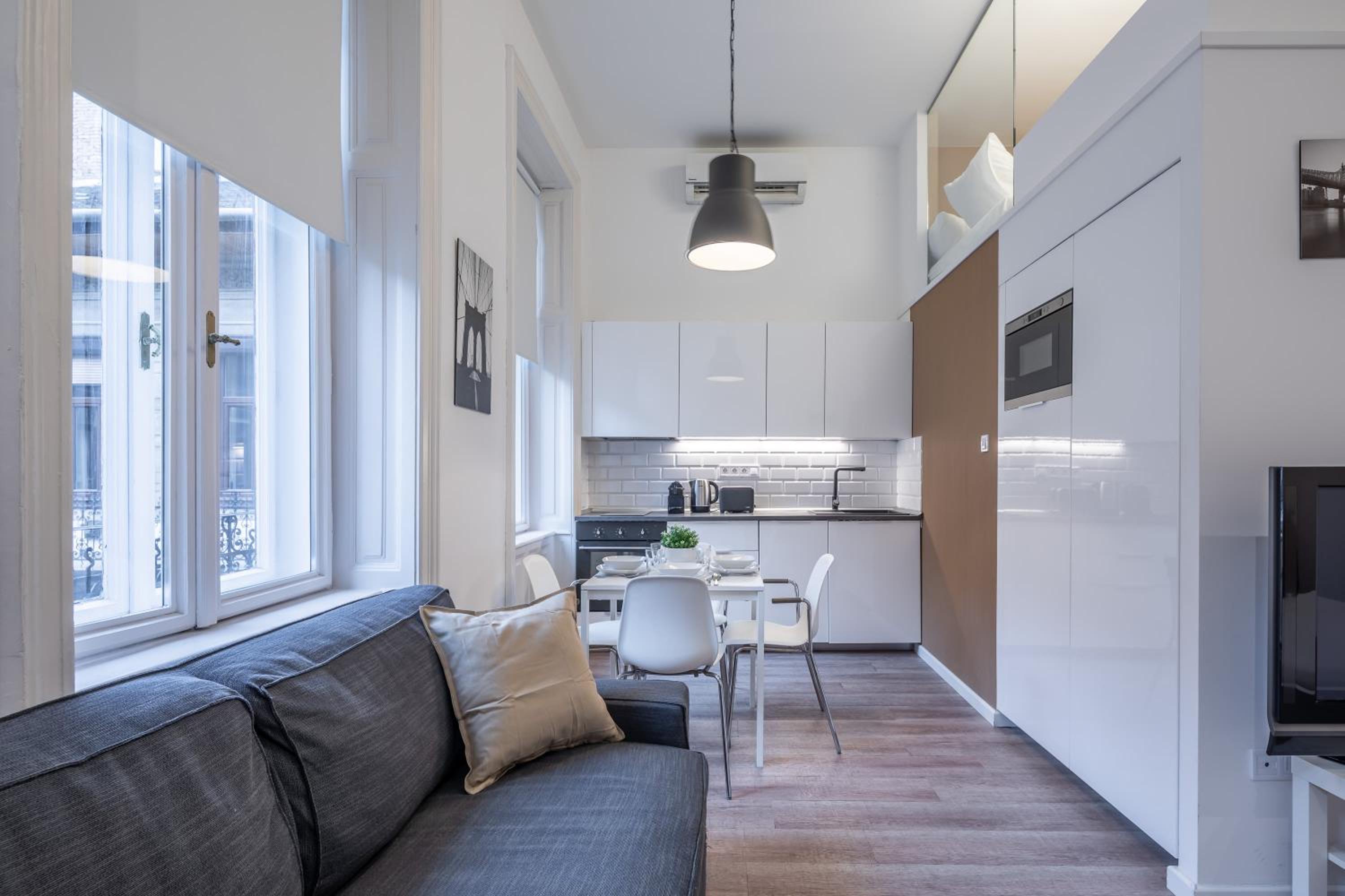 Central Cozy Stay view 3