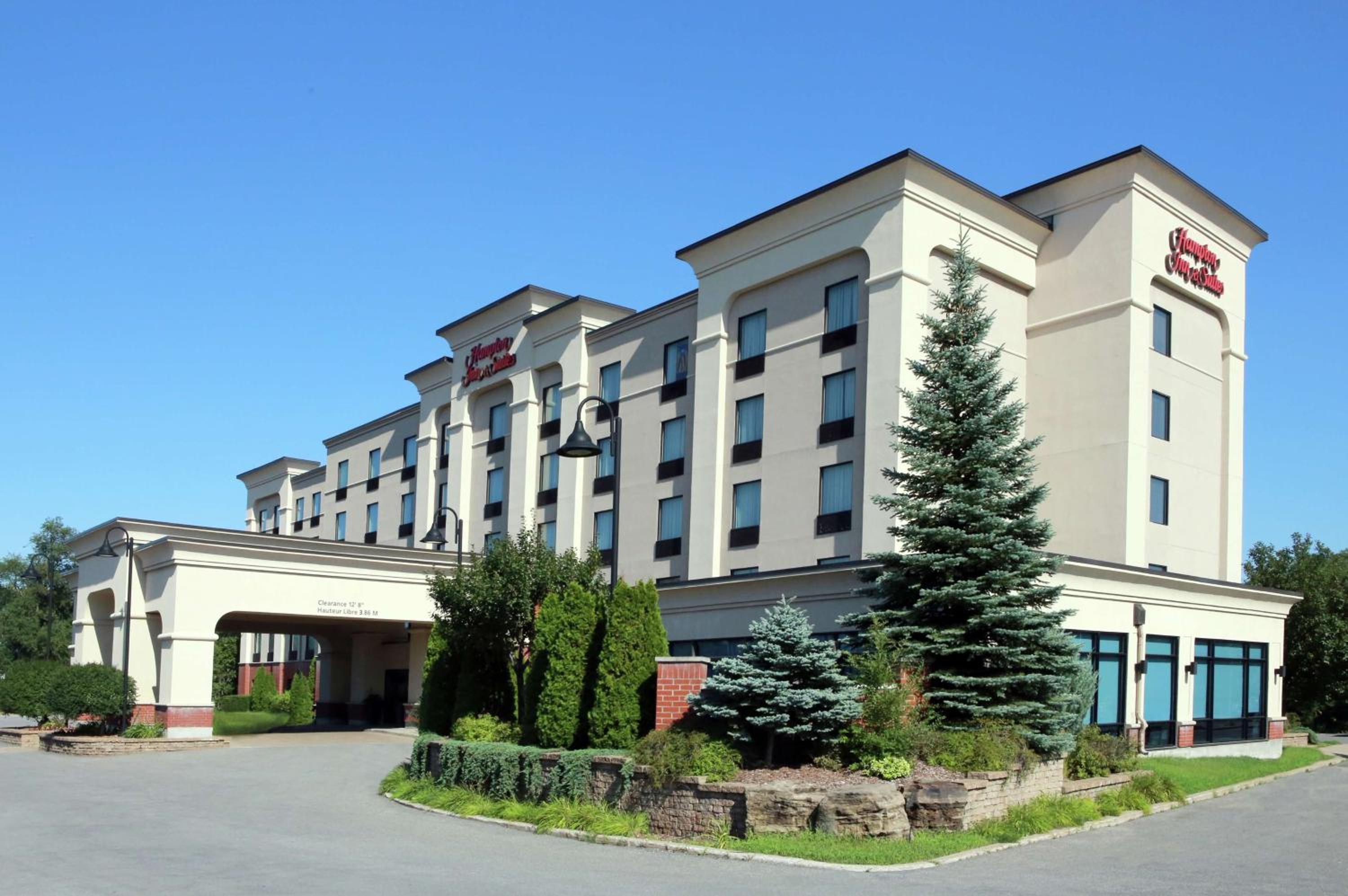 Montreal Vacations - Hampton Inn  Suites Laval - Property Image 1