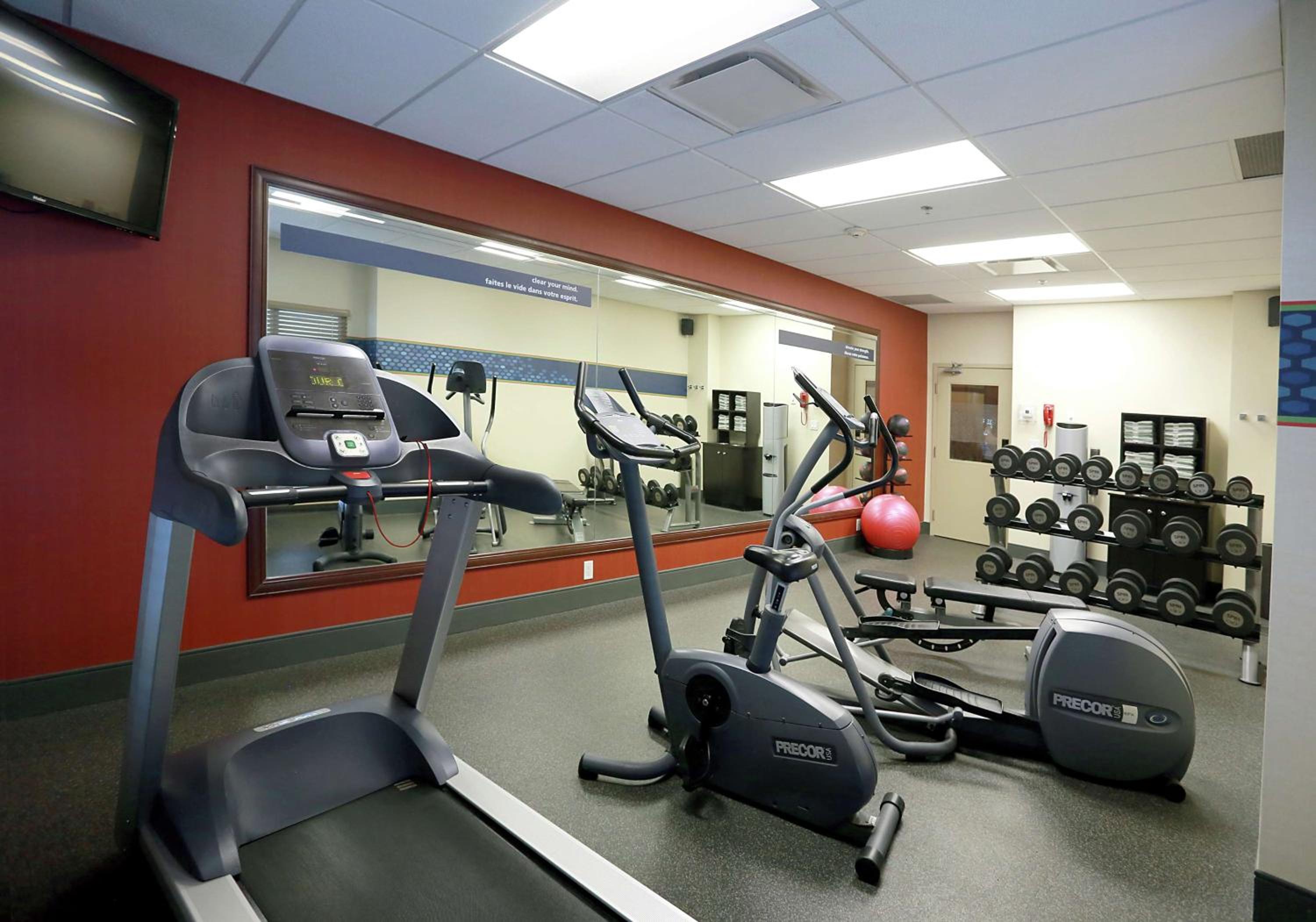 Montreal Vacations - Hampton Inn  Suites Laval - Property Image 4