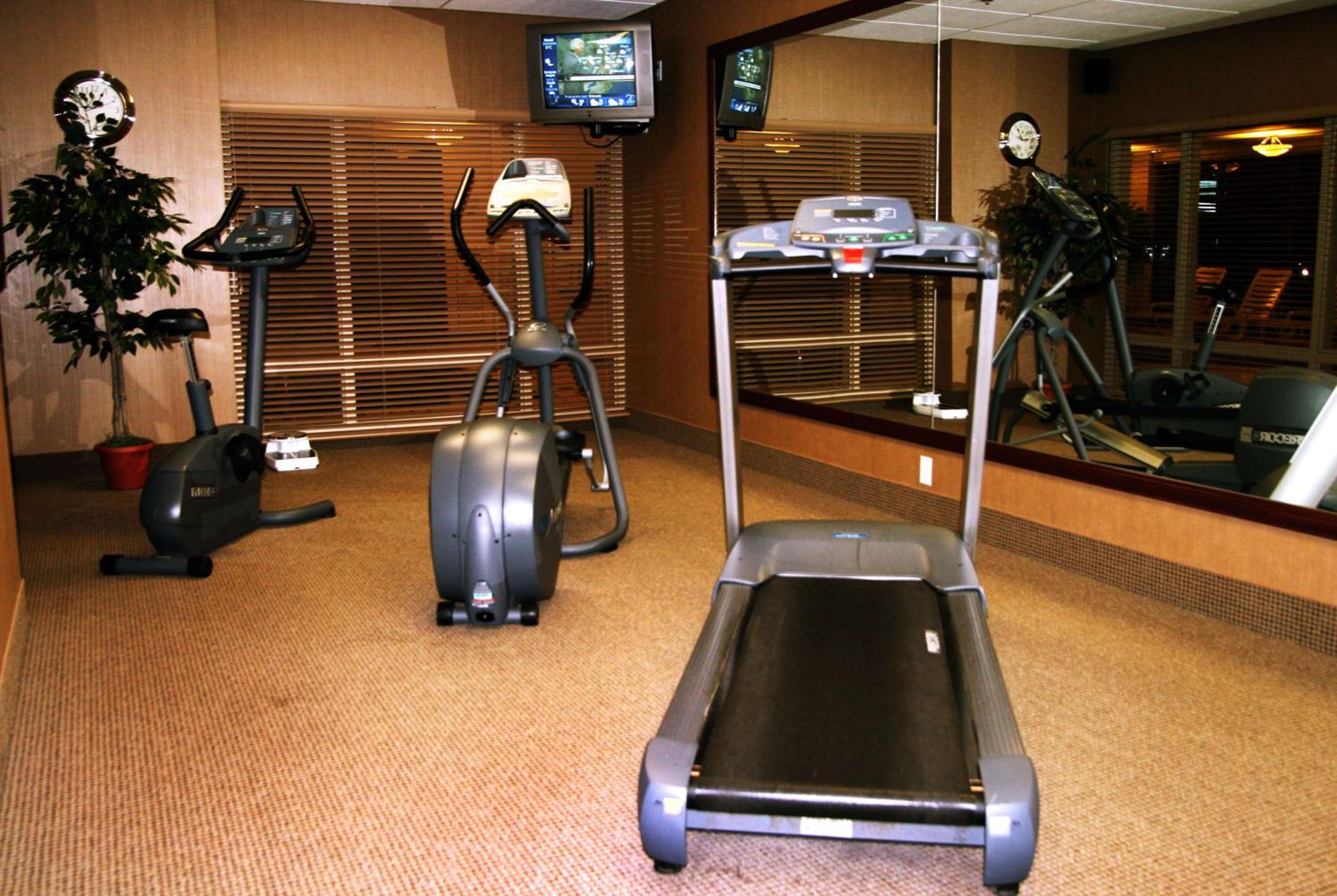 Montreal Vacations - Hampton Inn  Suites Laval - Property Image 5