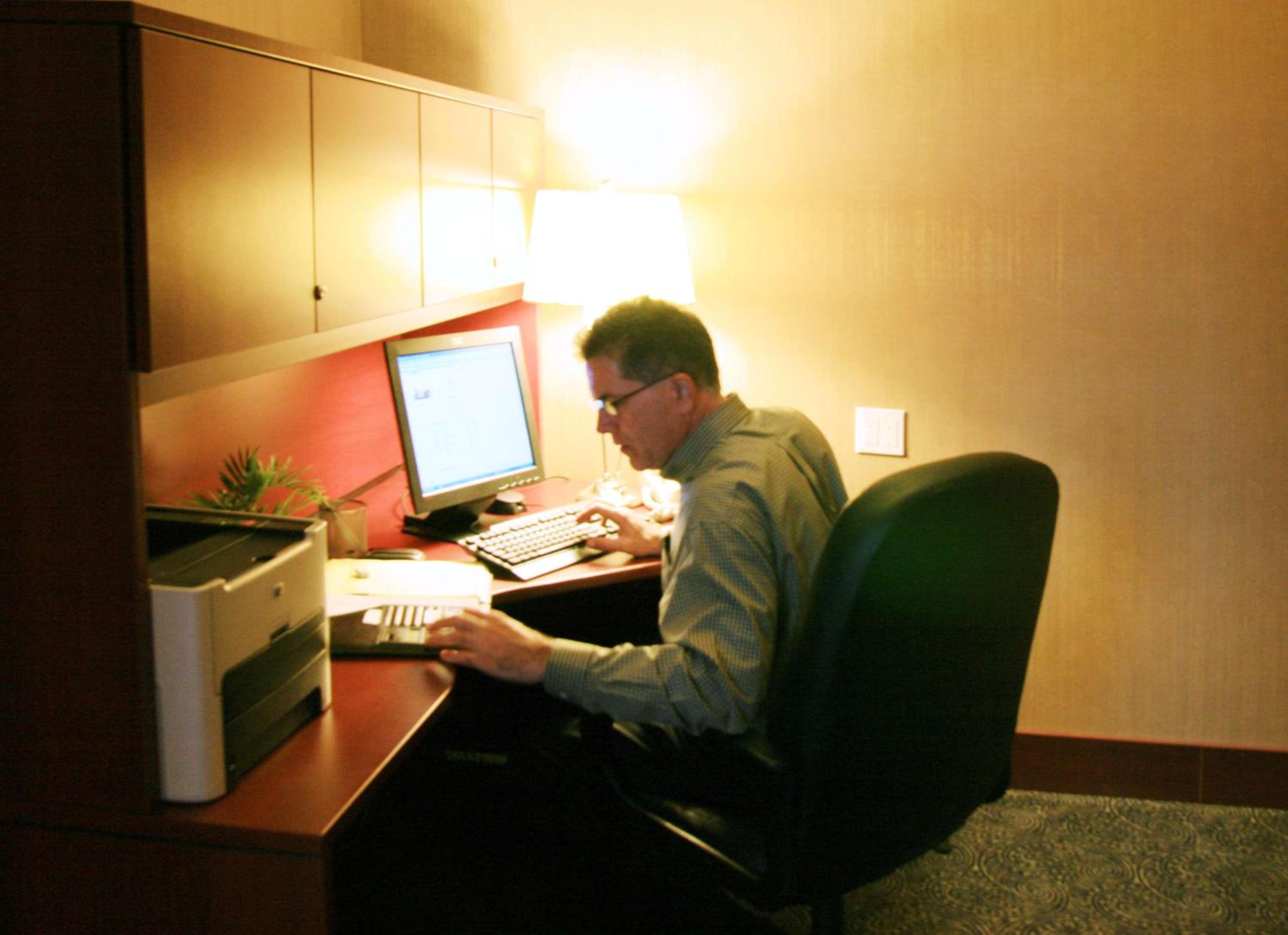 Hampton Inn  Suites Laval - Property Image 2