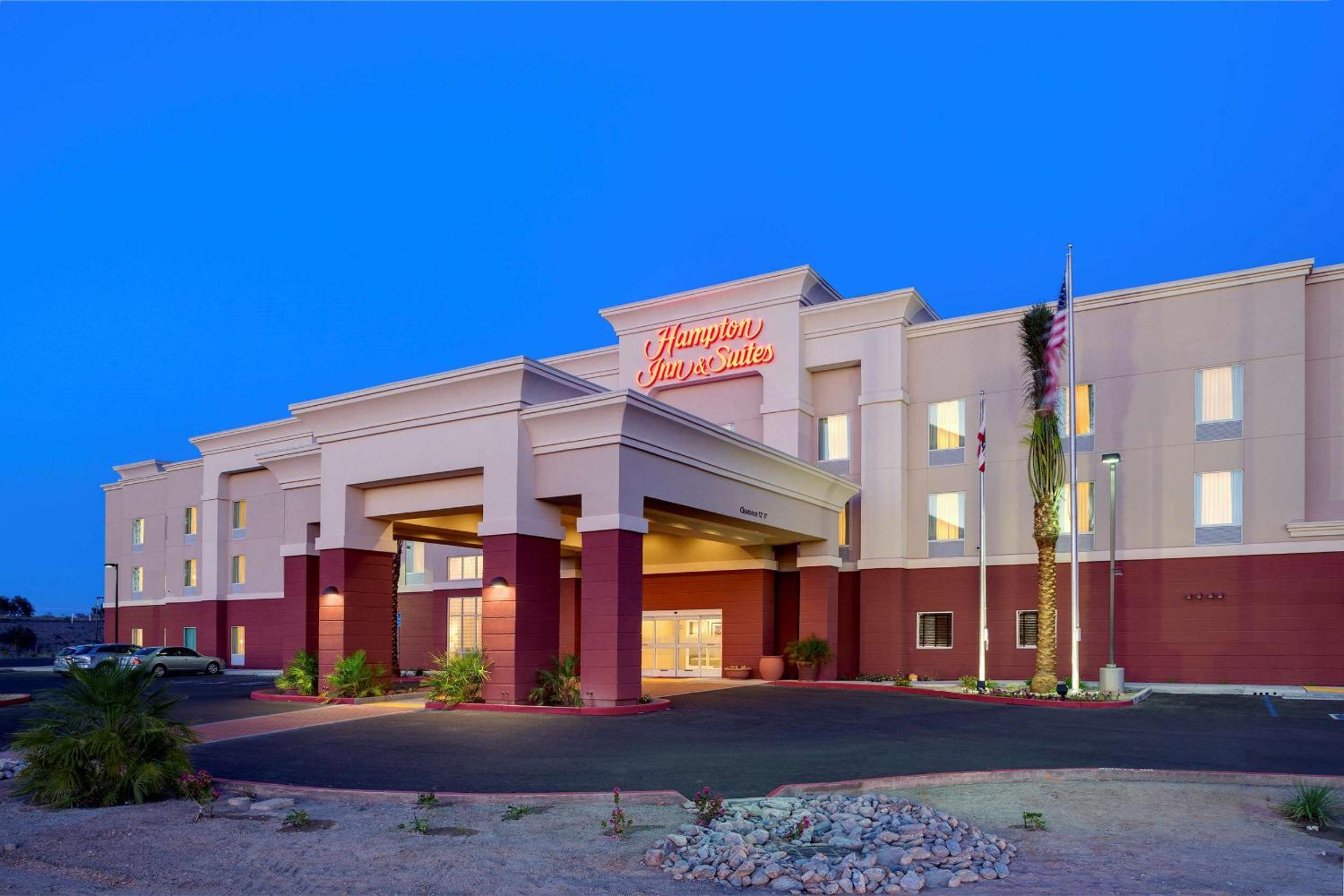 Blythe Vacations - Hampton Inn  Suites Blythe, CA - Property Image 1