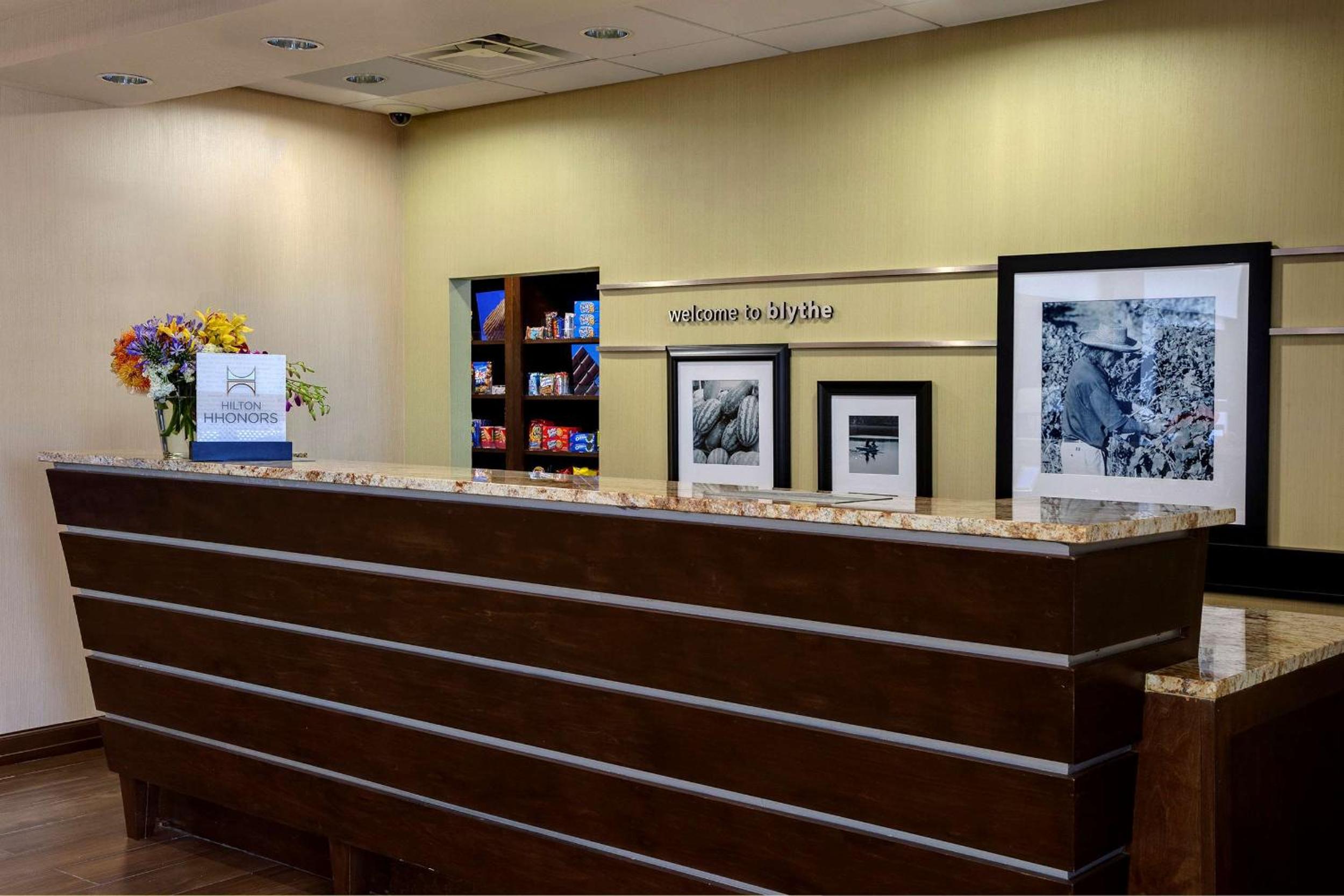 Blythe Vacations - Hampton Inn  Suites Blythe, CA - Property Image 3