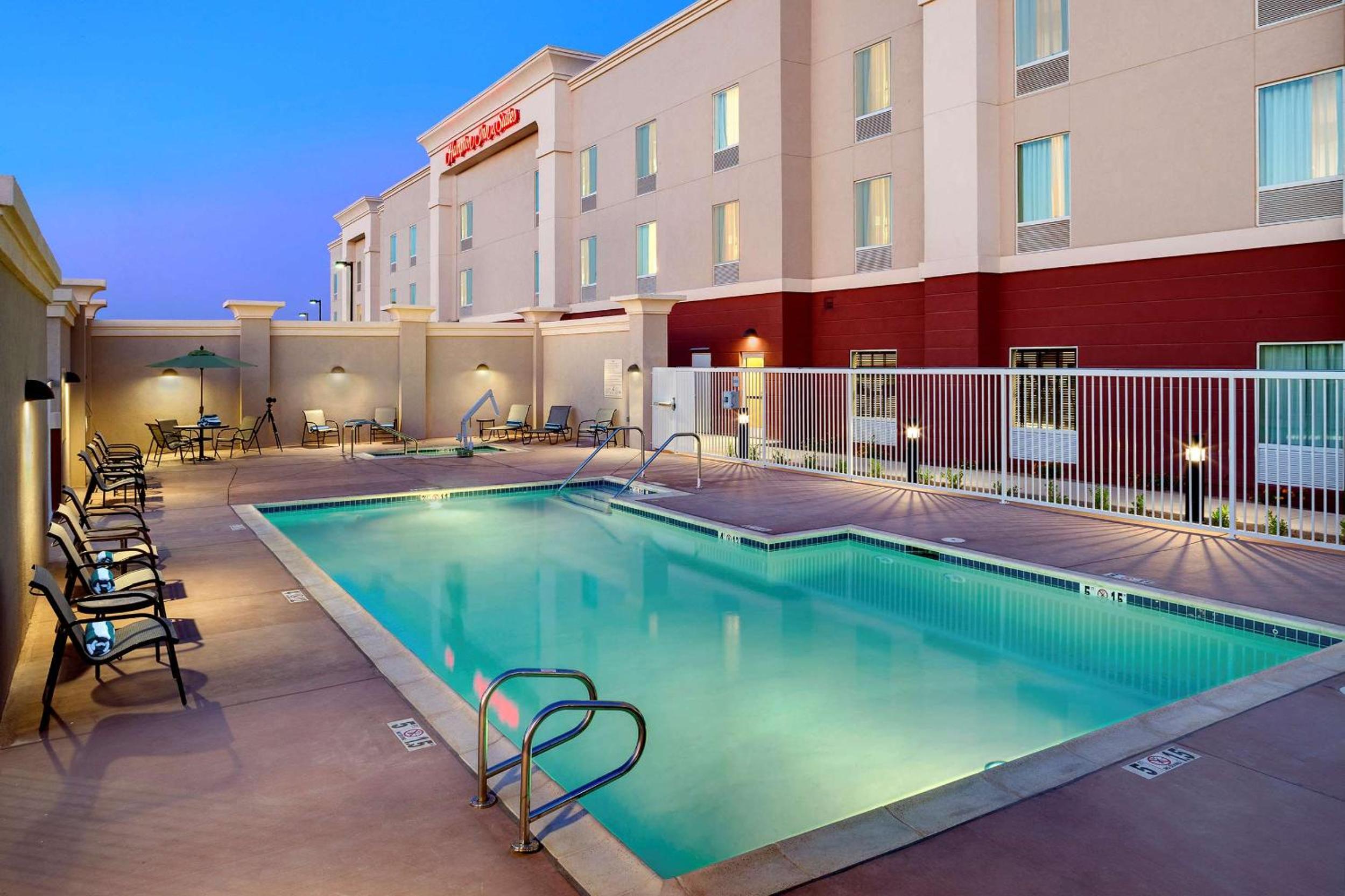 Blythe Vacations - Hampton Inn  Suites Blythe, CA - Property Image 5