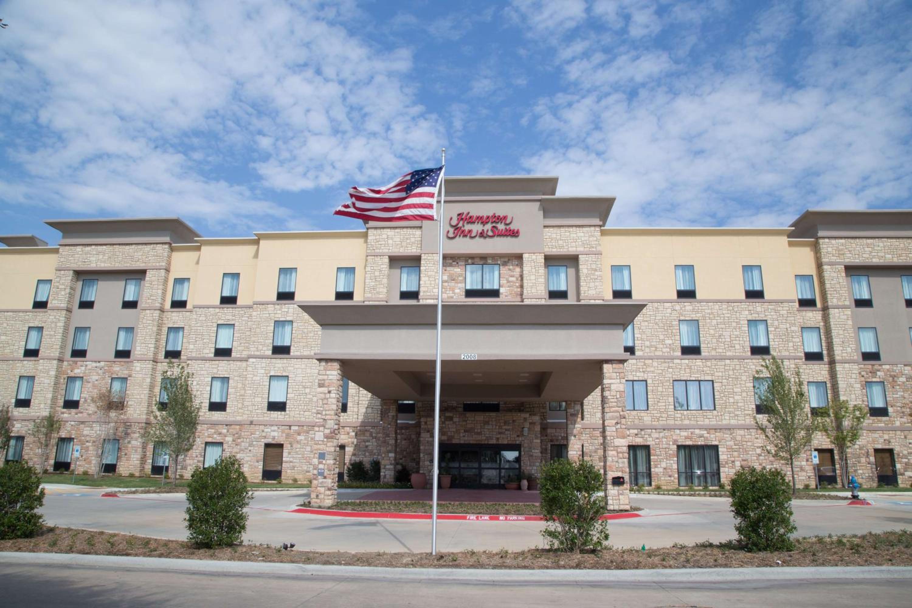 Dallas / Fort Worth Vacations - Hampton Inn and Suites by Hilton McKinney - Property Image 2