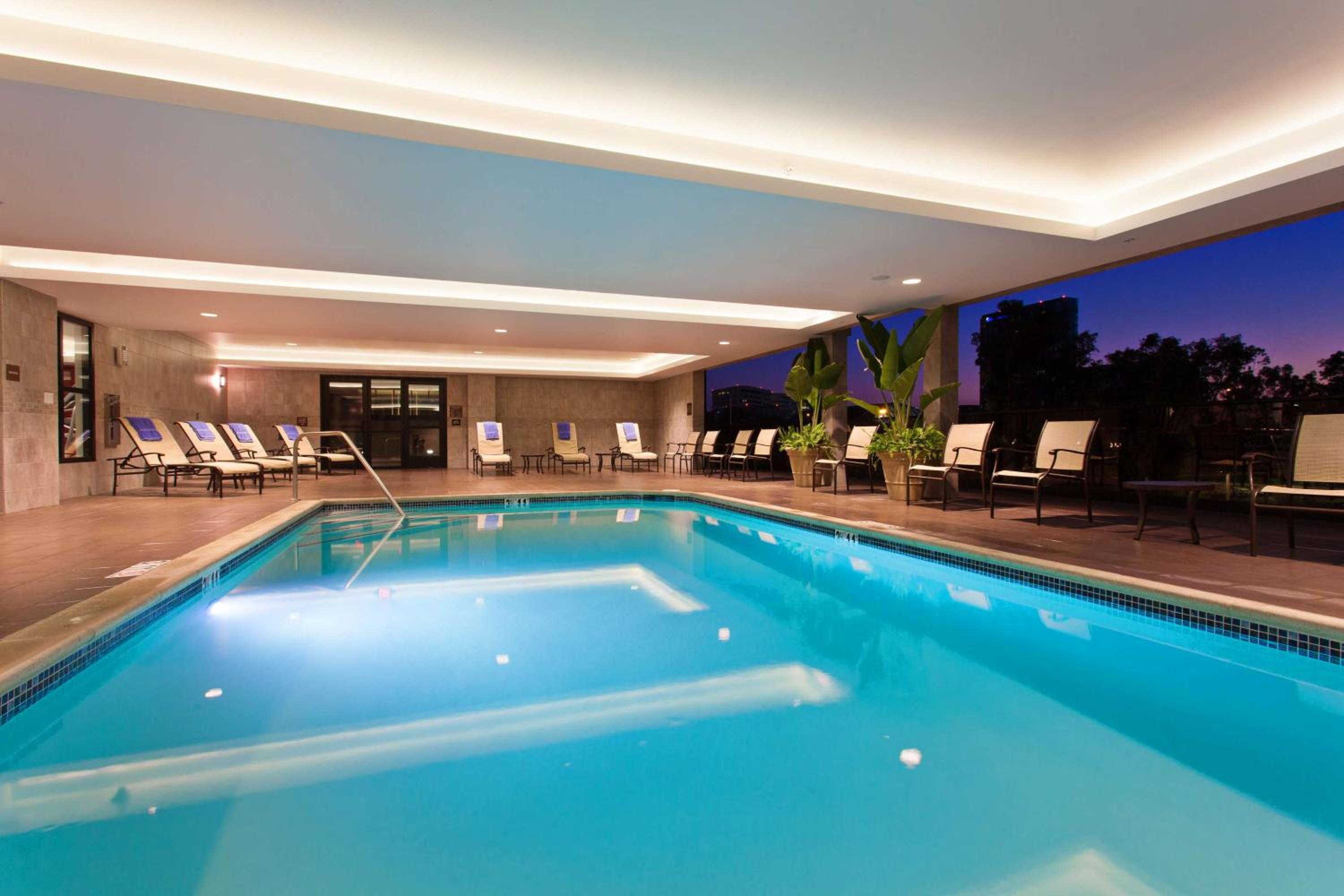 Orange County/Anaheim Vacations - Hilton Garden Inn Irvine/Orange County Airport - Property Image 14