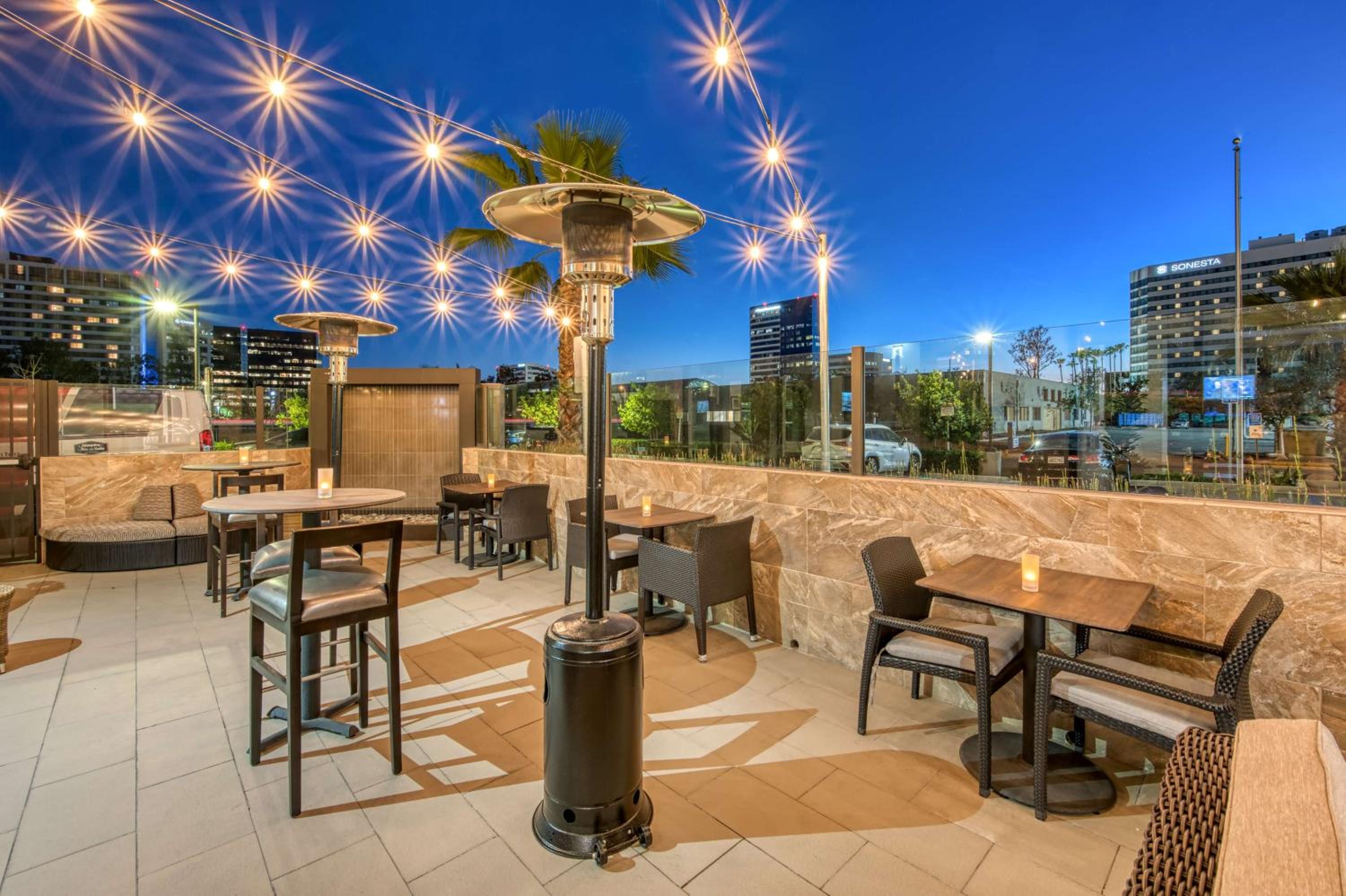 Orange County/Anaheim Vacations - Hilton Garden Inn Irvine/Orange County Airport - Property Image 9