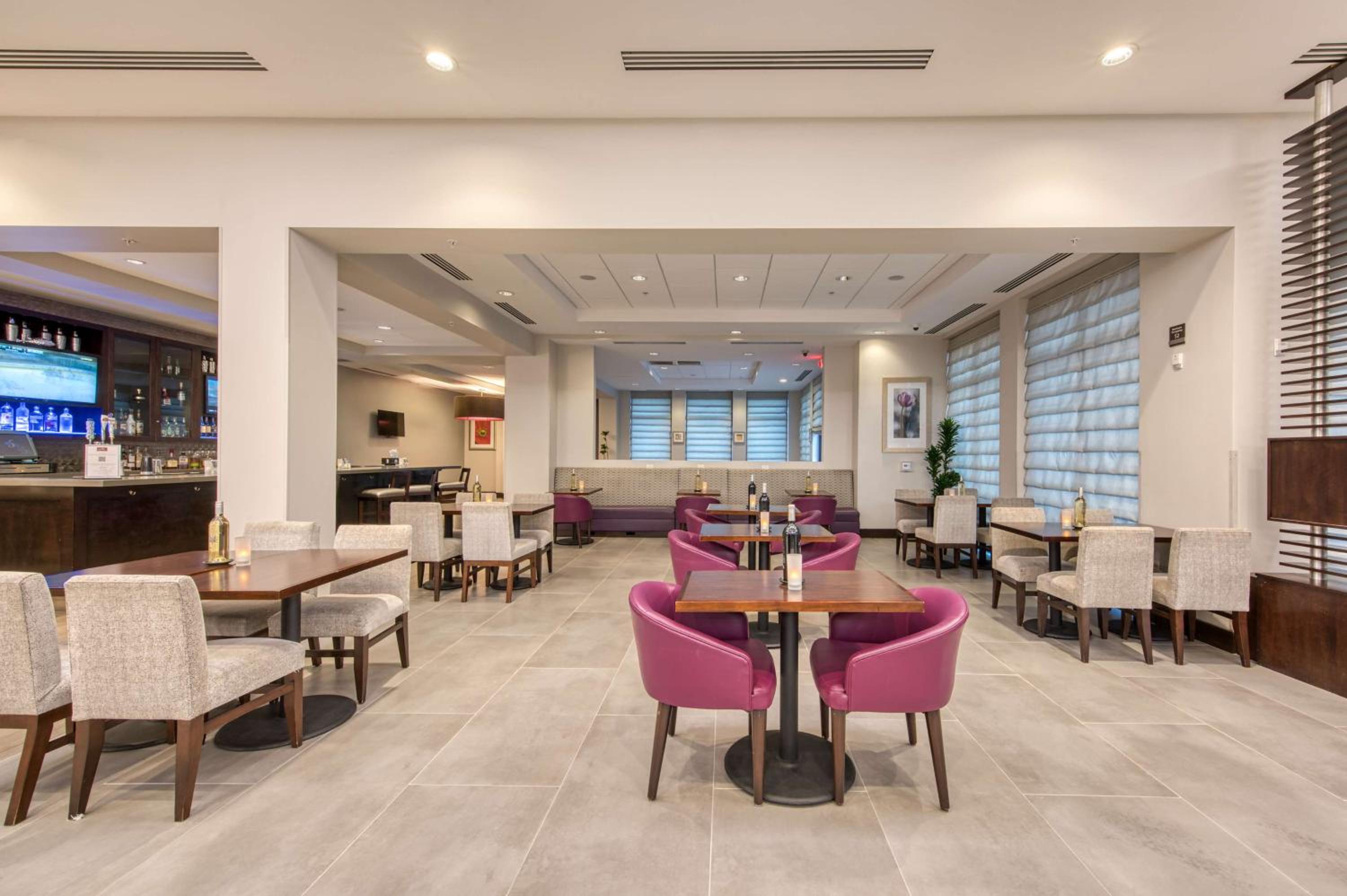 Orange County/Anaheim Vacations - Hilton Garden Inn Irvine/Orange County Airport - Property Image 7