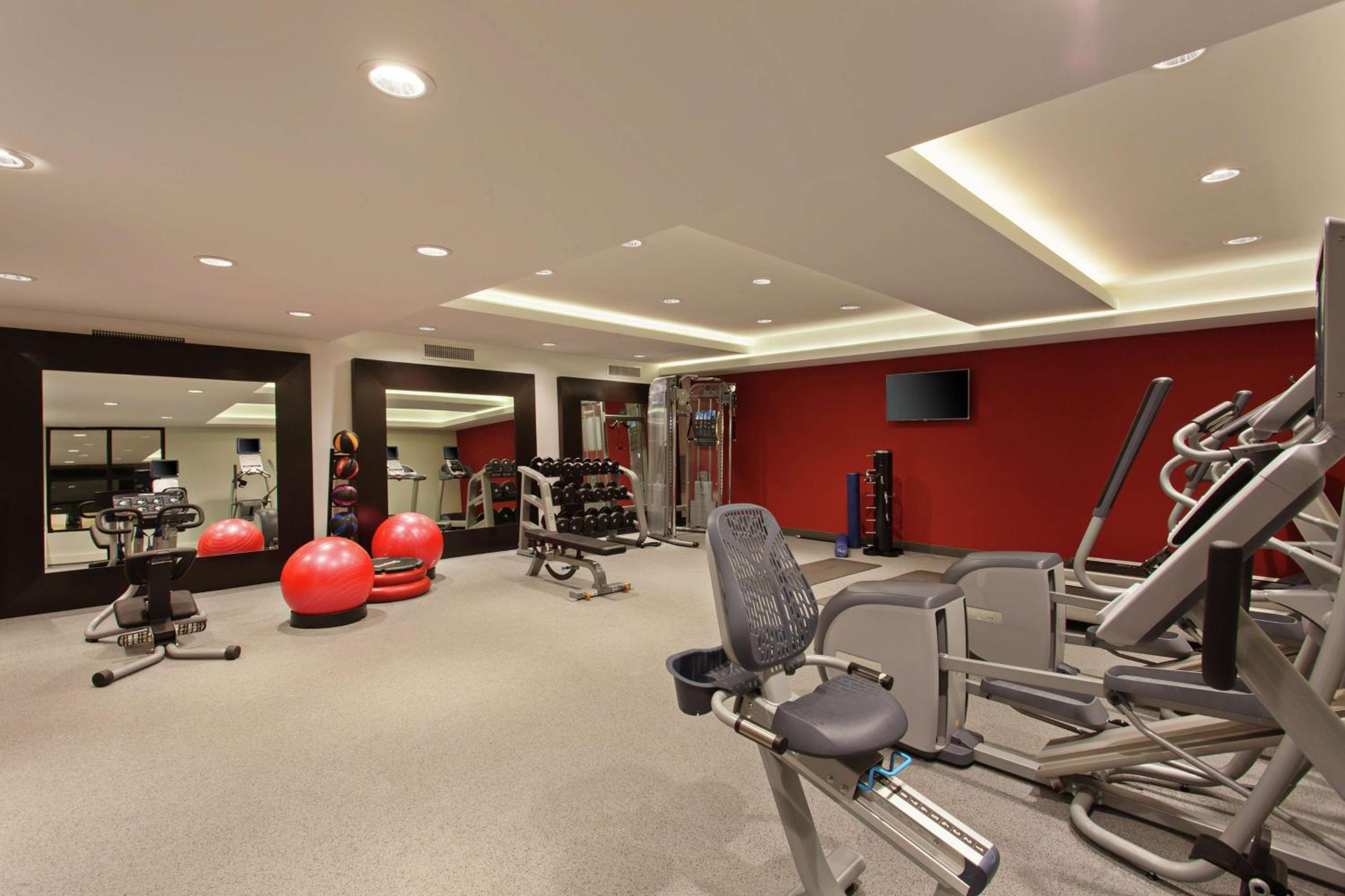 Orange County/Anaheim Vacations - Hilton Garden Inn Irvine/Orange County Airport - Property Image 46
