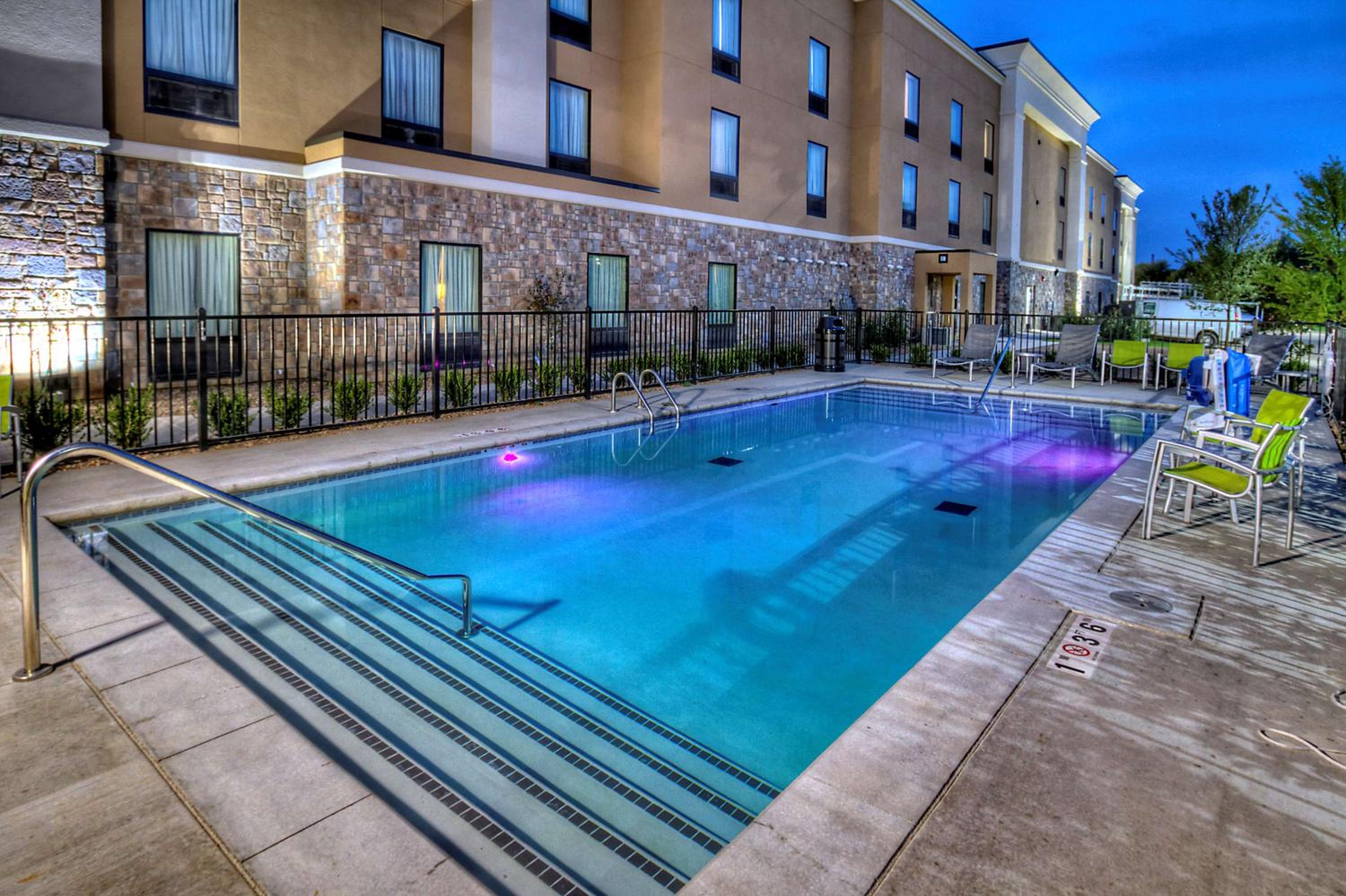 Hampton Inn and Suites Ada