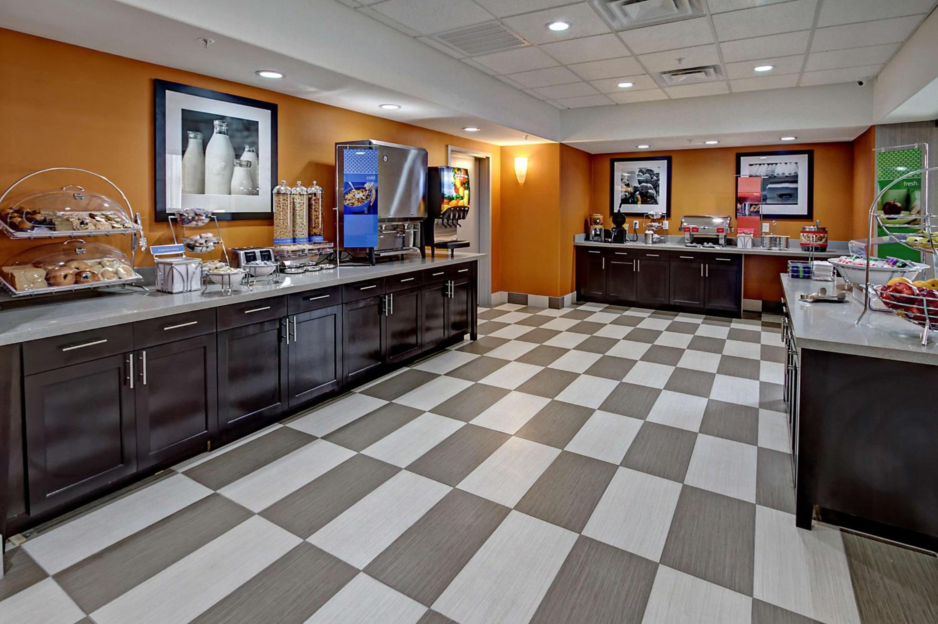 Hampton Inn and Suites Ada