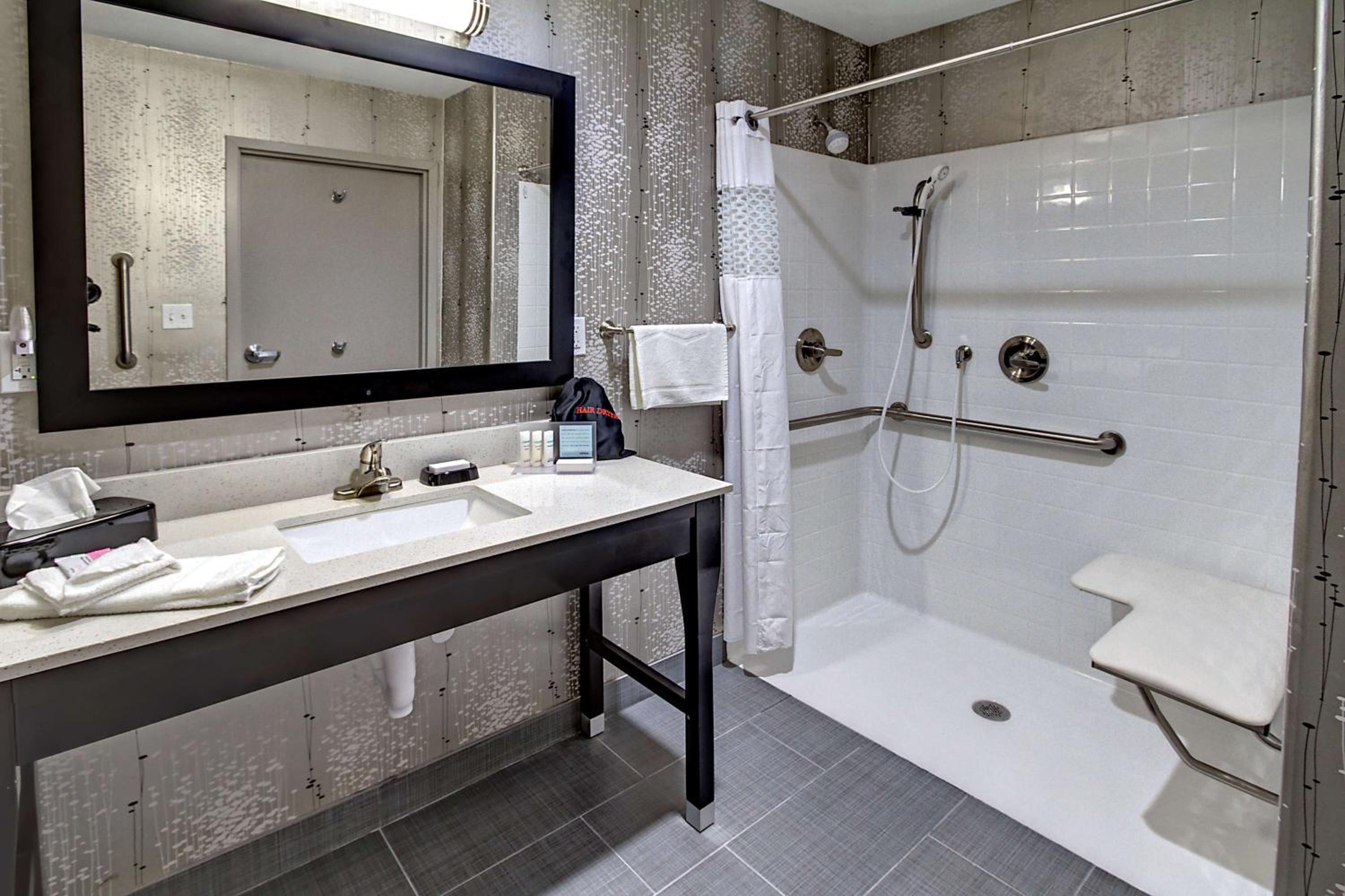 Hampton Inn and Suites Ada