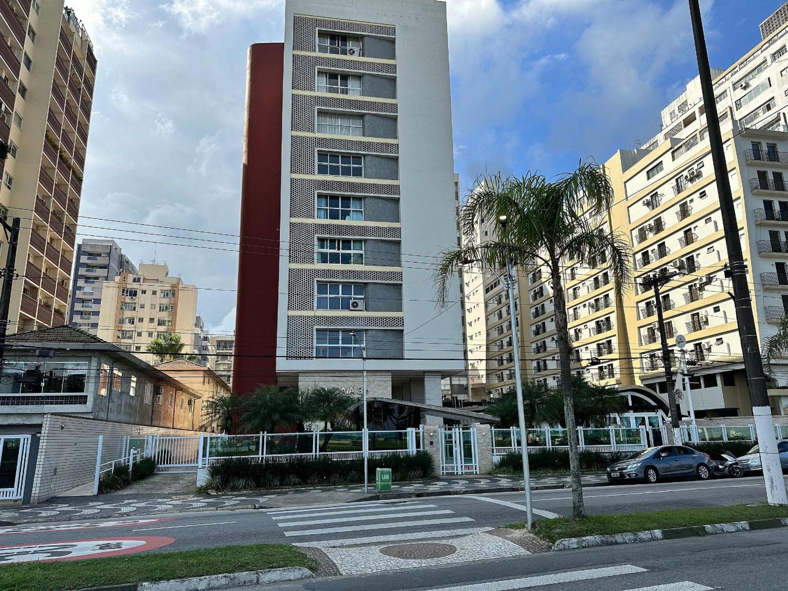 Frente Mar! 3 quartos e 2 vagas