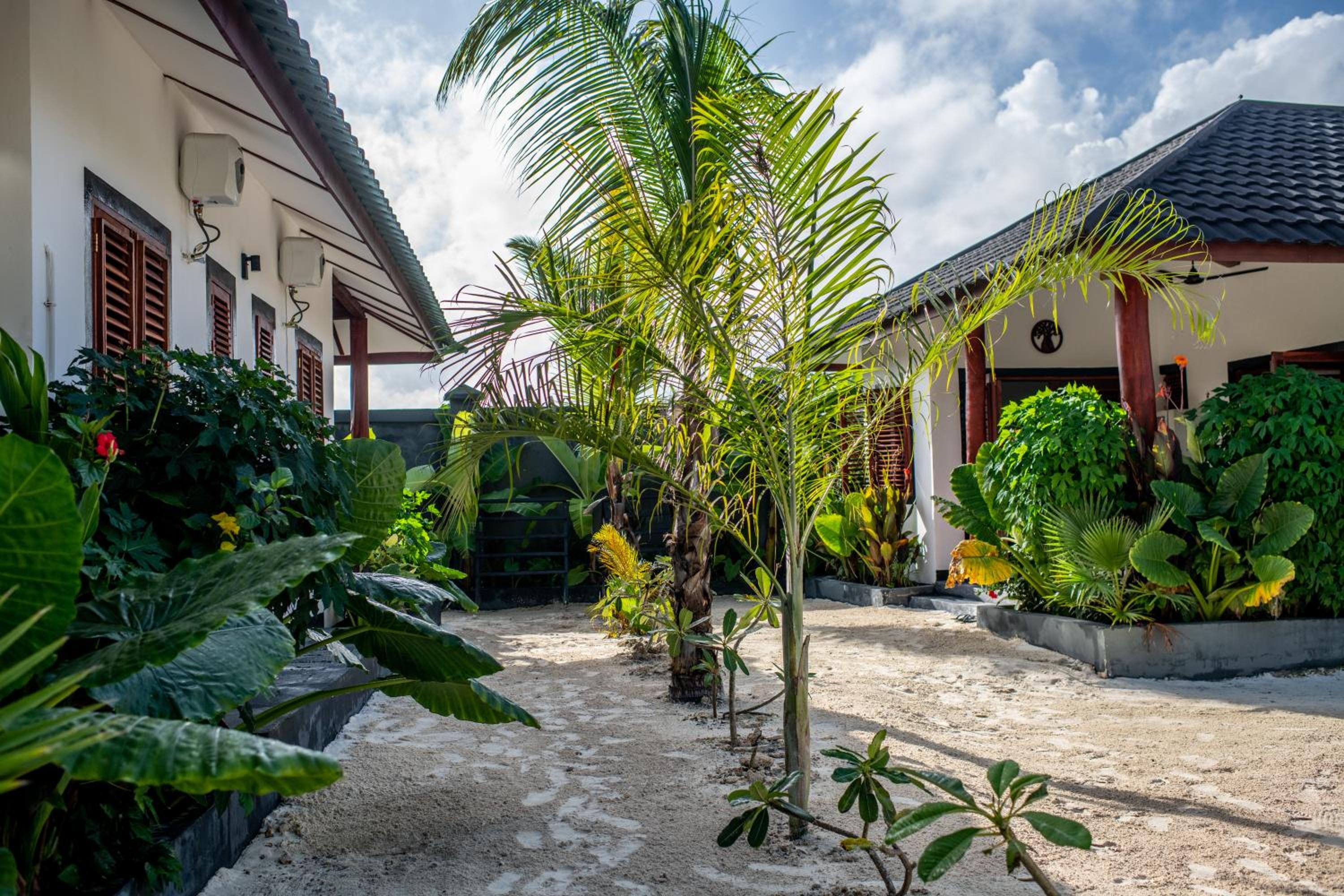 Baobab Bungalows