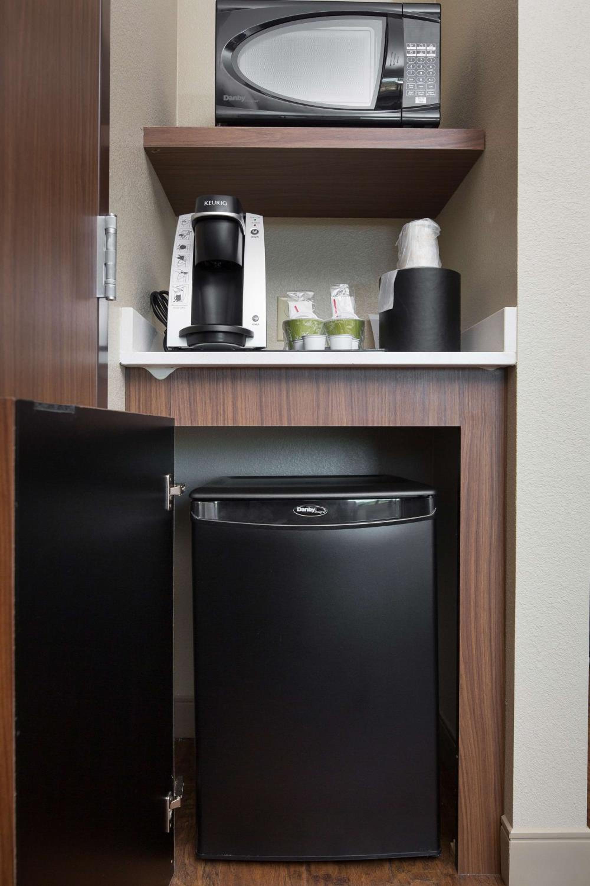 Longview Vacations - Longview Hilton Garden Inn - Property Image 23