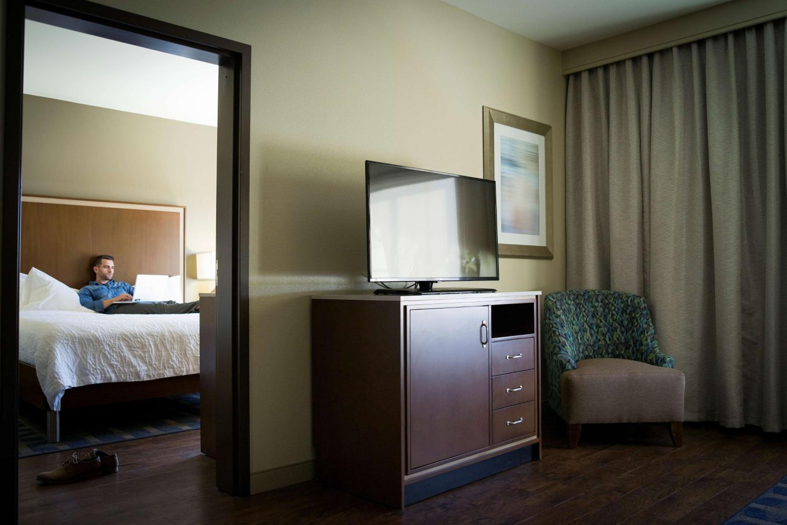 Longview Vacations - Longview Hilton Garden Inn - Property Image 22