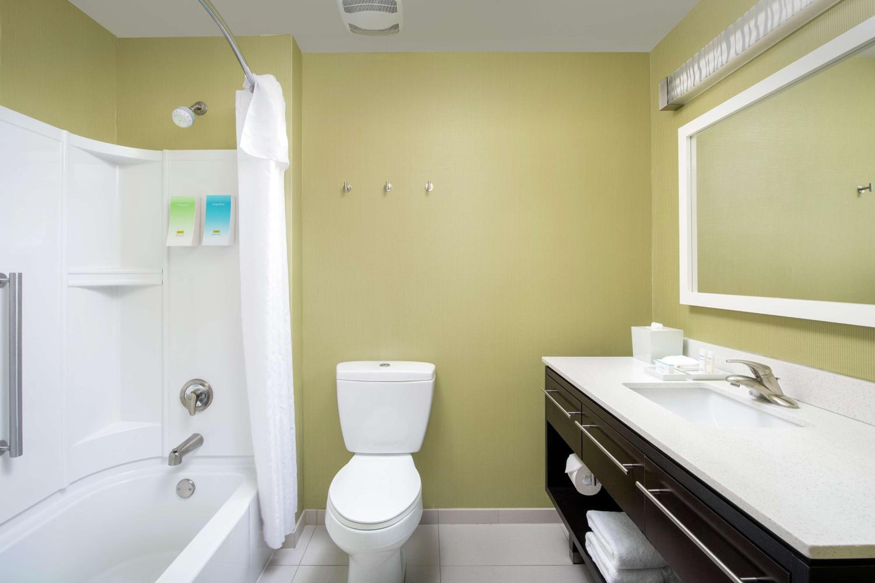 Lake City Vacations - Home2 Suites by Hilton Lake City - Property Image 8