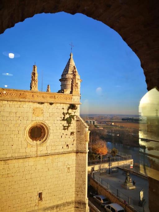 Casa el Tratado, situada en el casco histórico con patio privado view 3