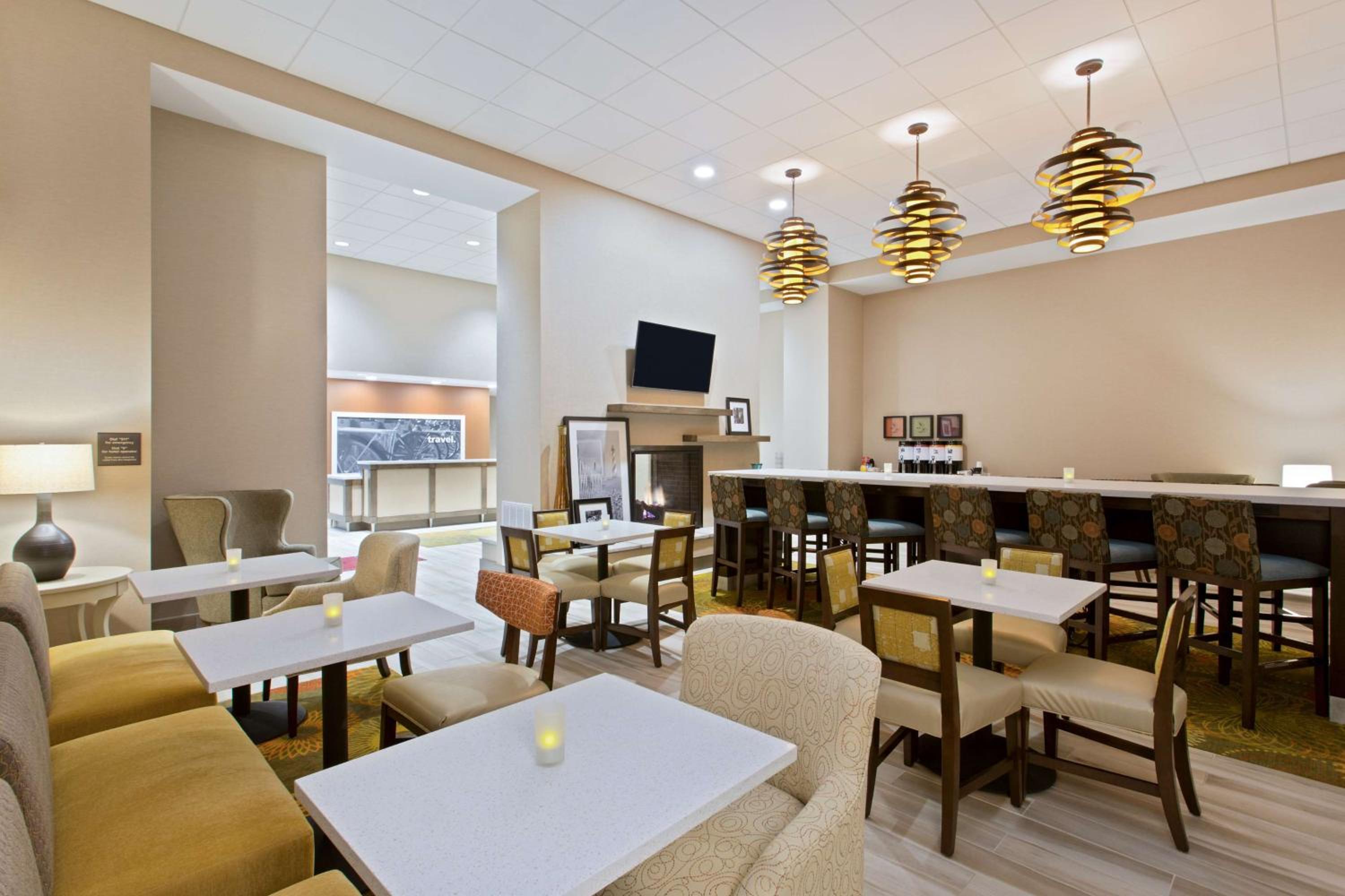 Sault Ste Marie Vacations - Hampton Inn Sault Ste Marie, MI - Property Image 5