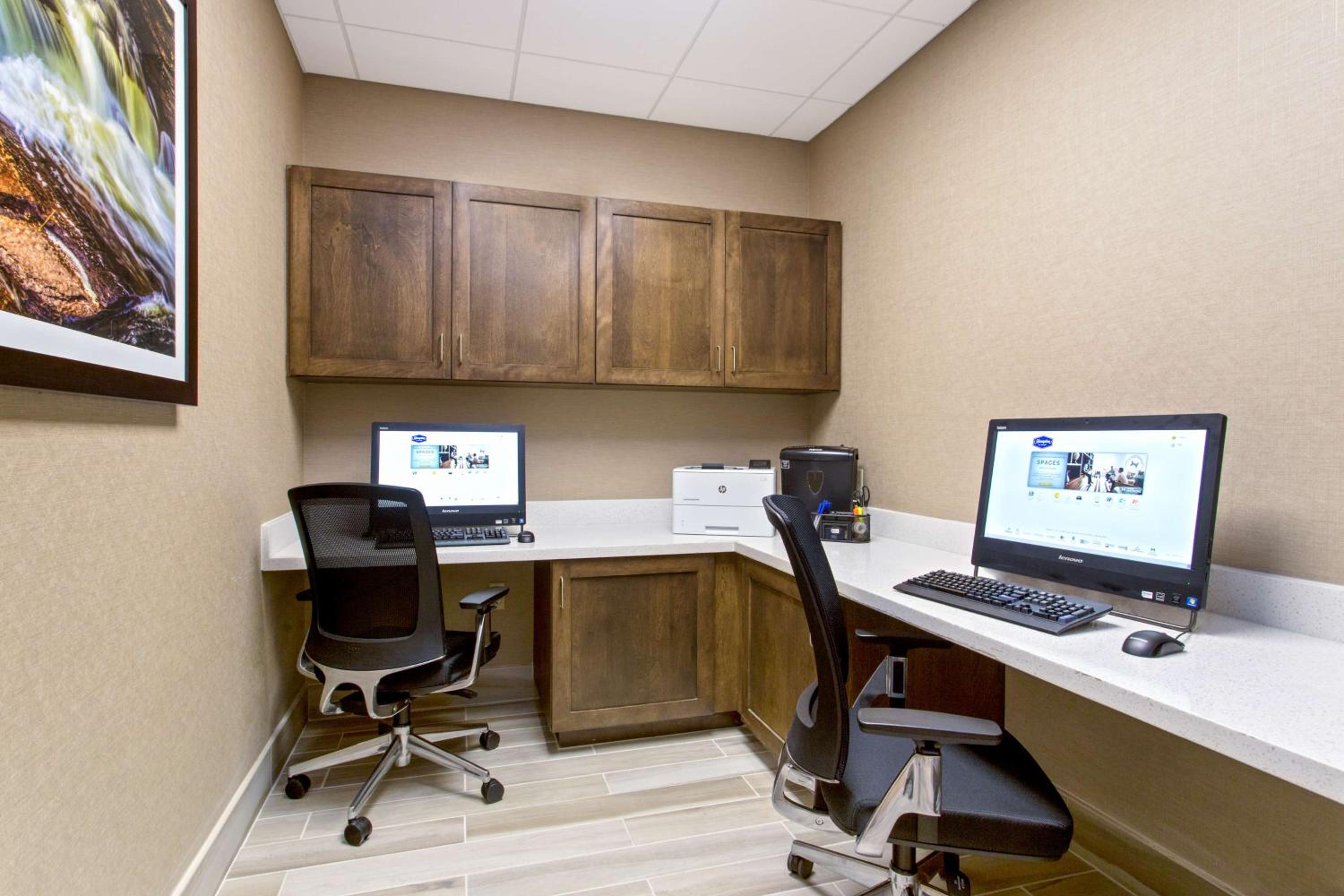 Hampton Inn Sault Ste Marie, MI - Property Image 2