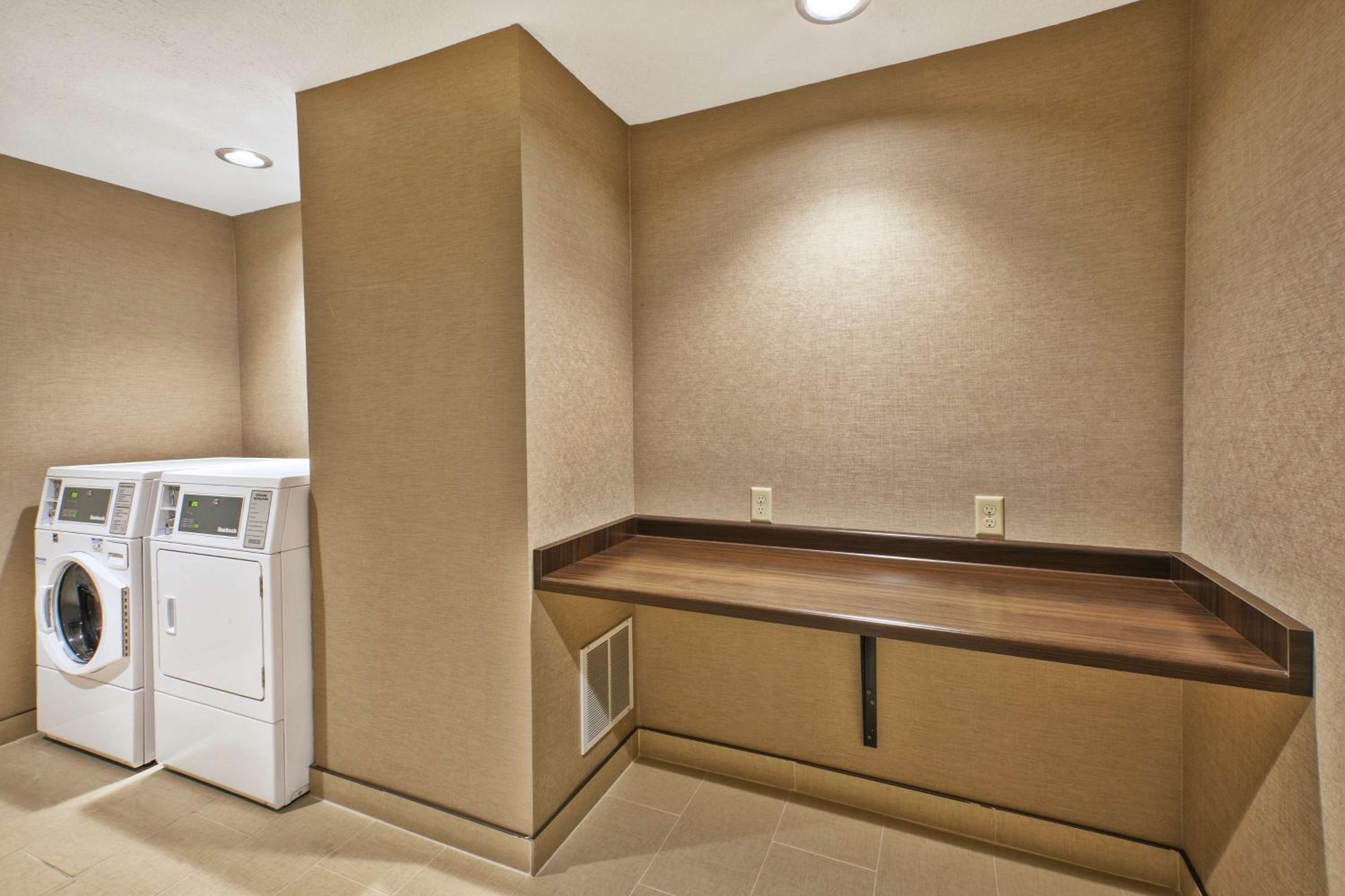 Hampton Inn Sault Ste Marie, MI - Property Image 3