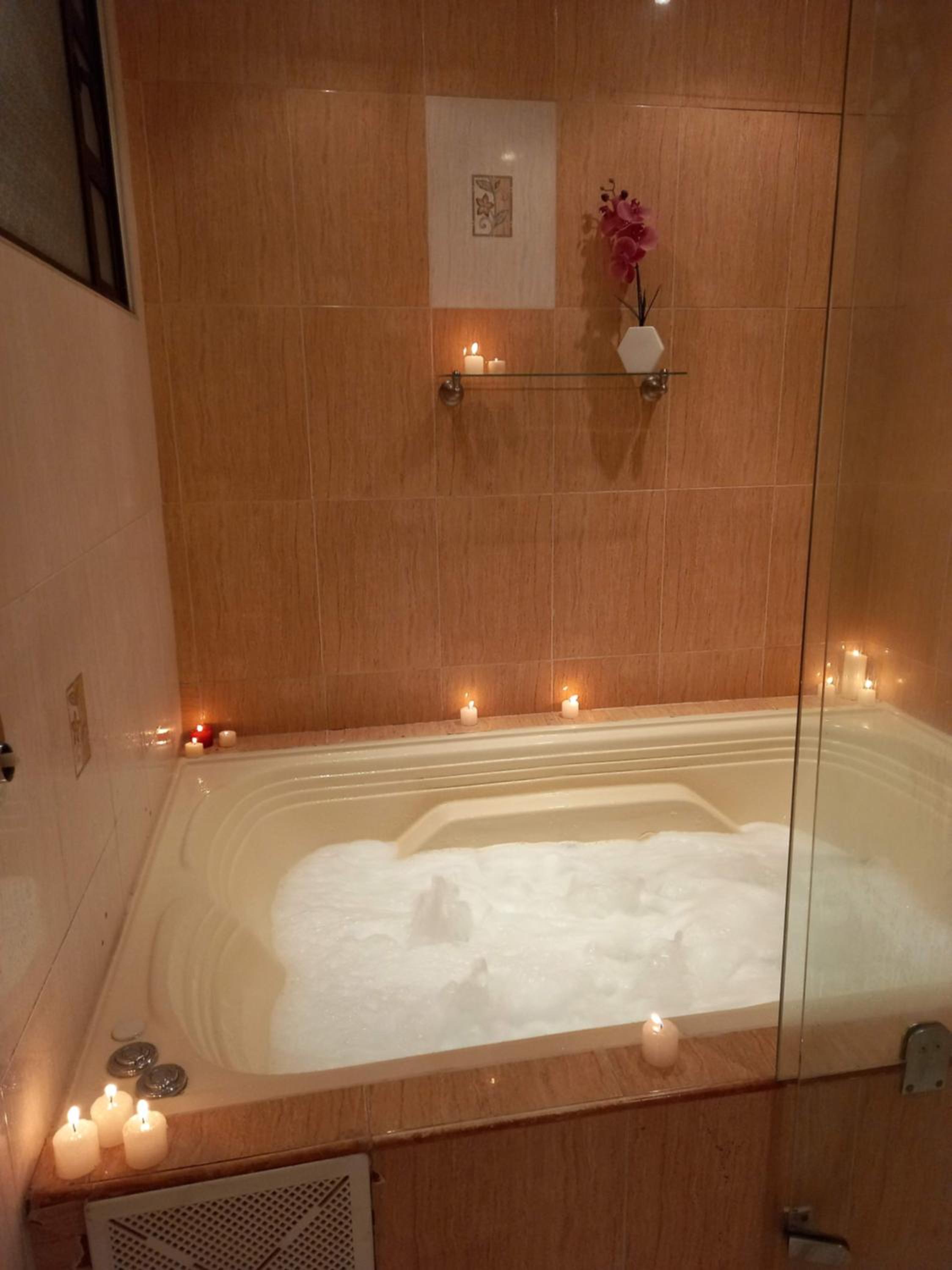 Gran habitación/jacuzzi/nor-occidente