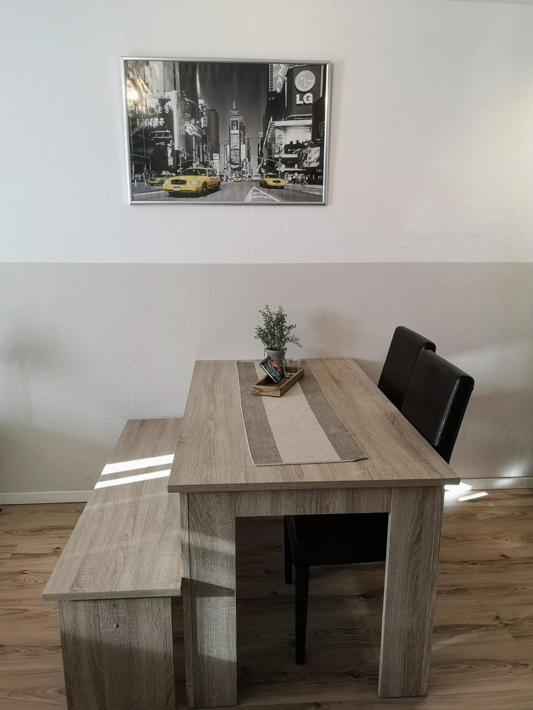 Wuppertal-Ronsdorf 1-3 Betten Personen Wohnung Ferienwohnungen Appartement Monteurwohnung bei Merih