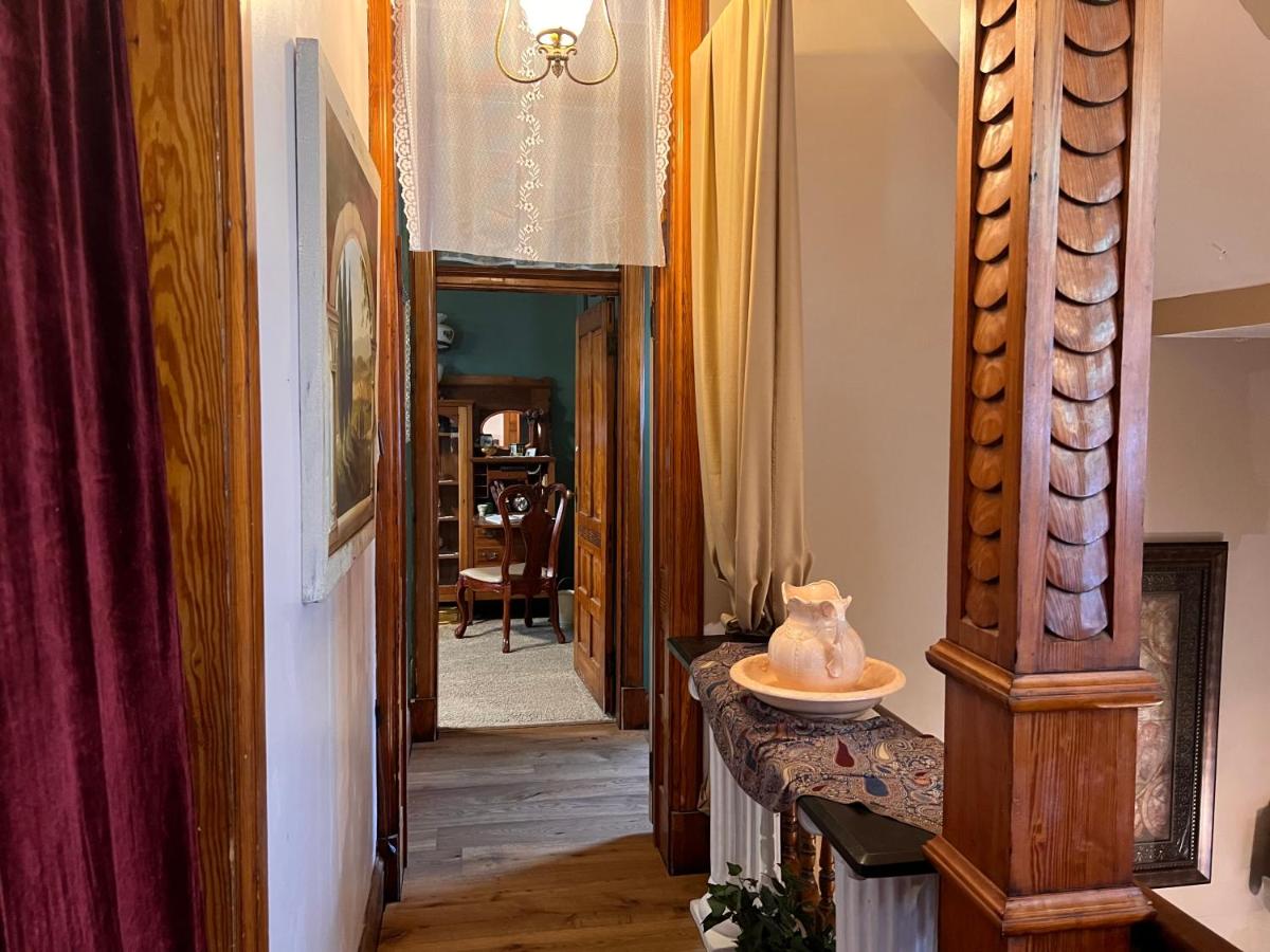 Mansion on The Mile B&B
