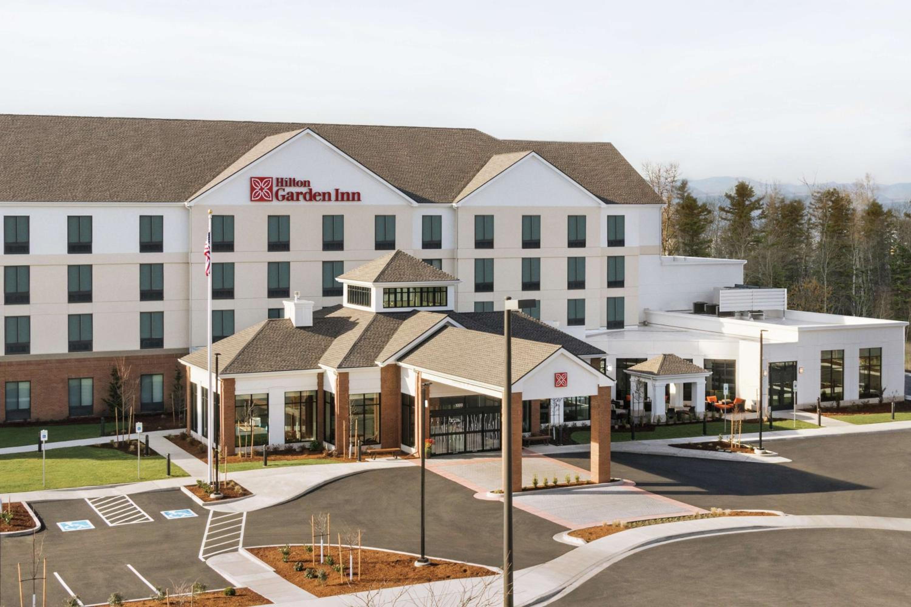 Medford Vacations - Hilton Garden Inn Medford - Property Image 31