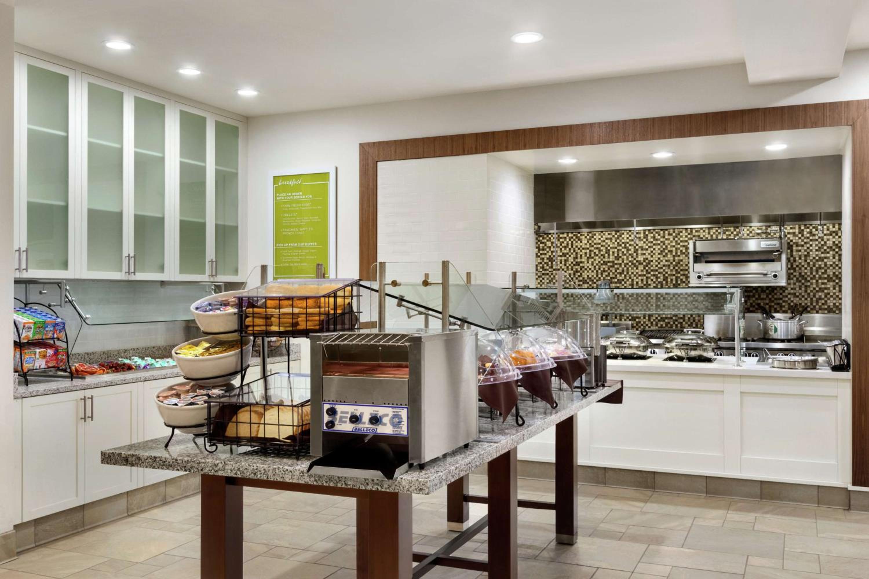 Medford Vacations - Hilton Garden Inn Medford - Property Image 5