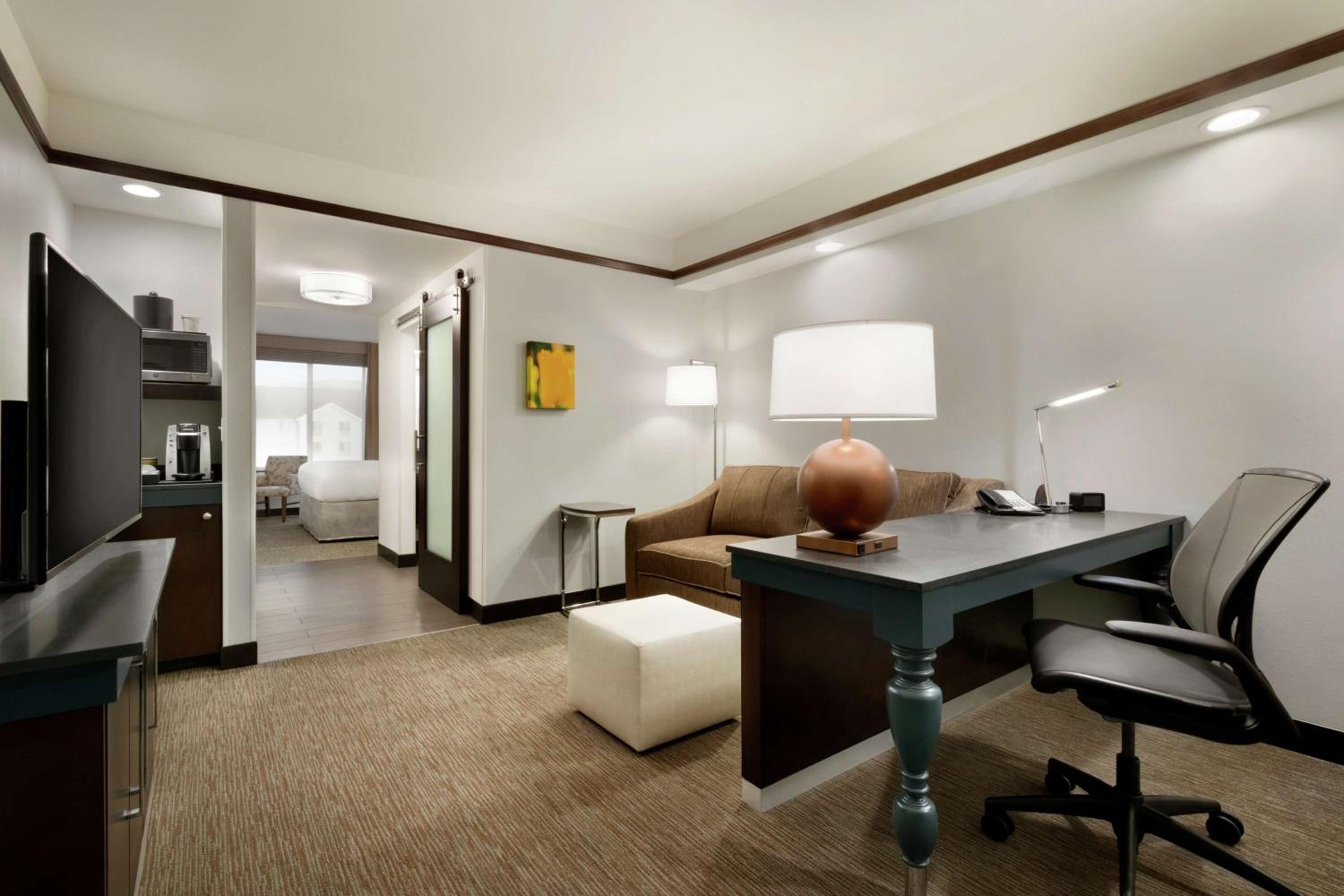 Medford Vacations - Hilton Garden Inn Medford - Property Image 34