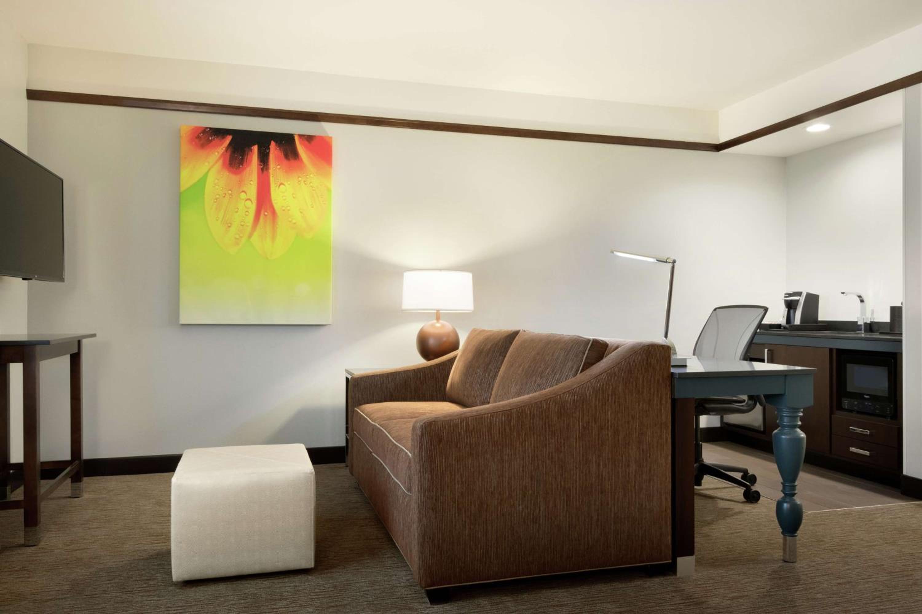 Medford Vacations - Hilton Garden Inn Medford - Property Image 40
