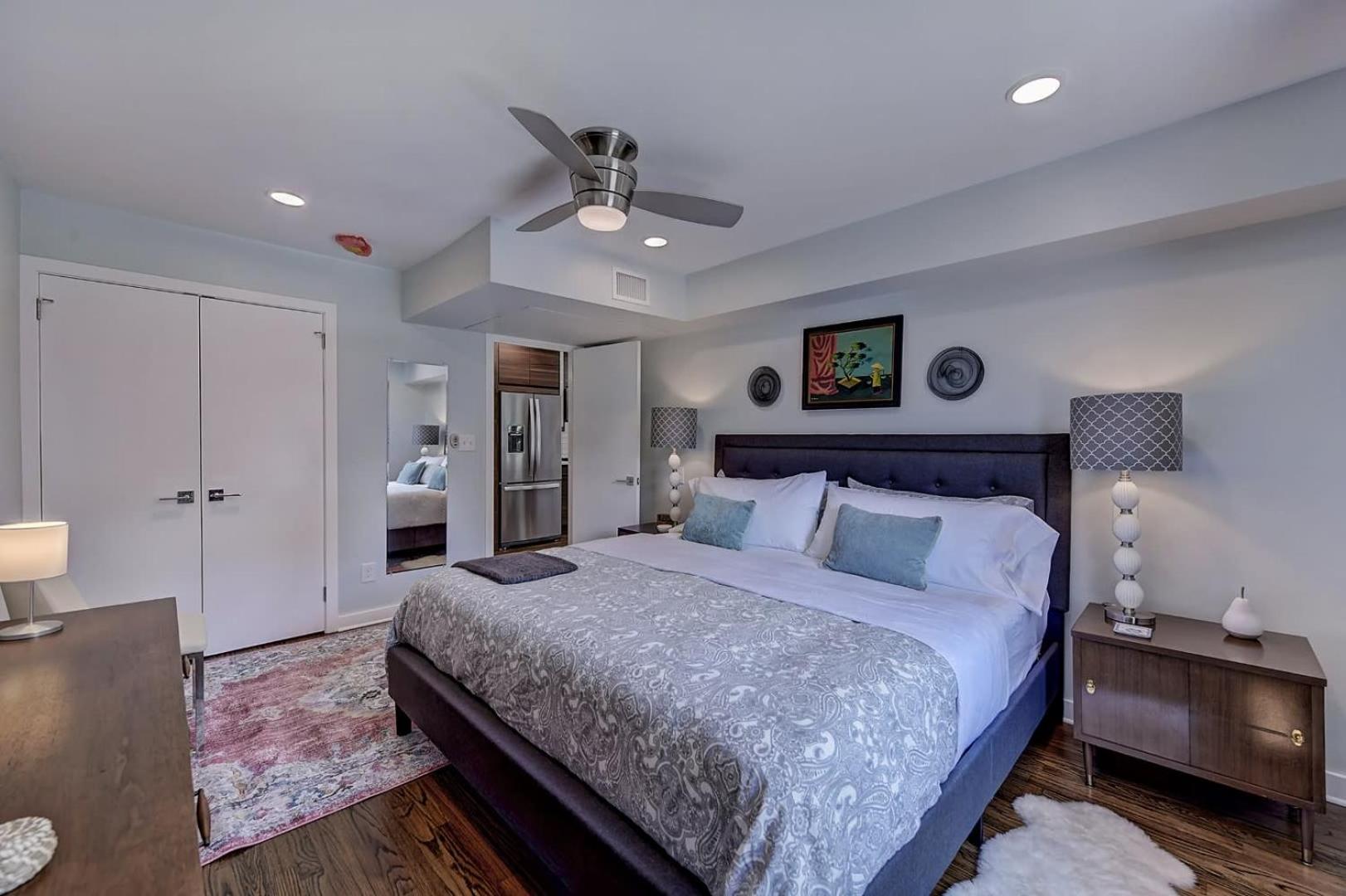 Charlotte Vacations - The Home Collection CLT: 510 Queens - Property Image 1