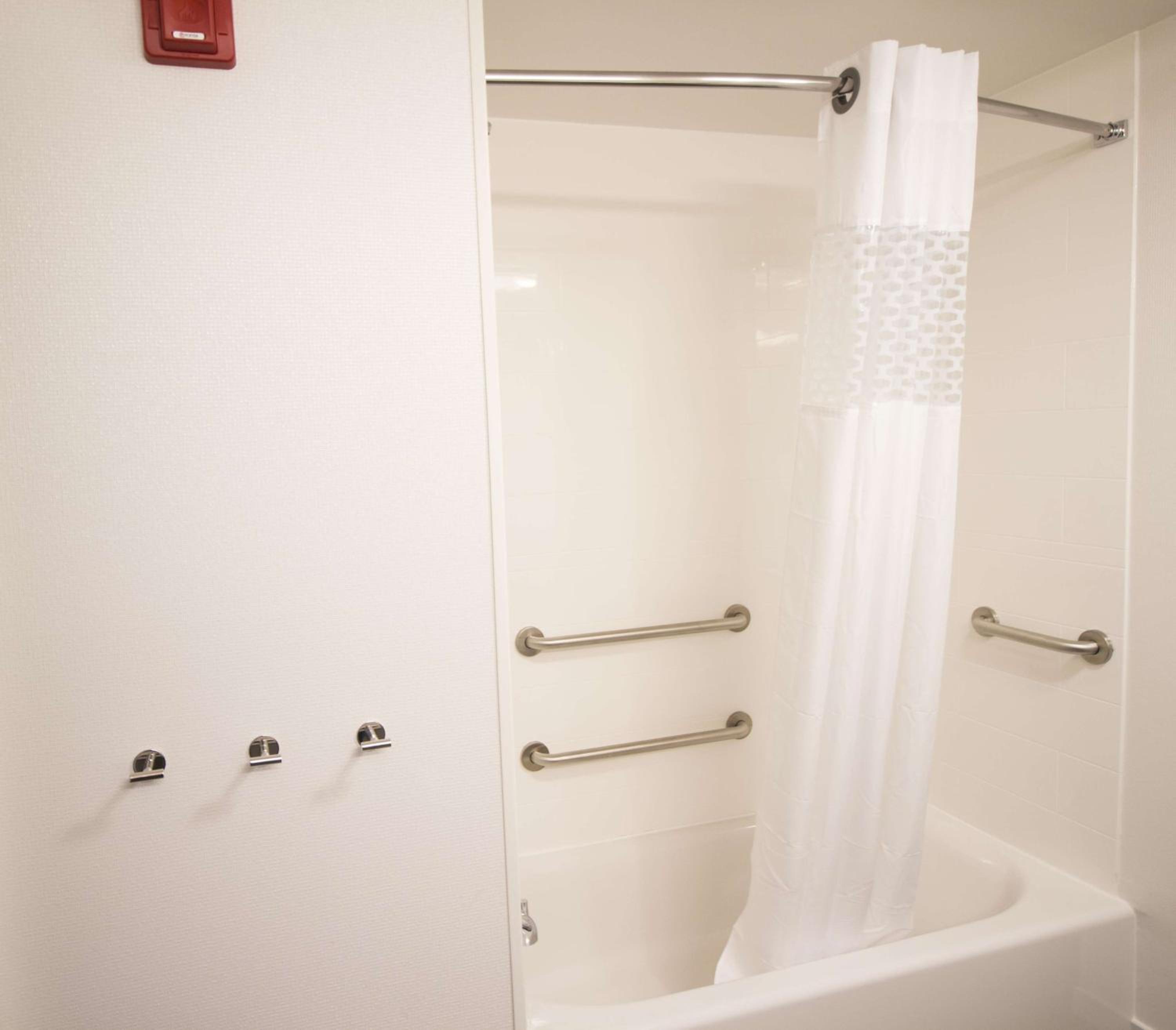 Decatur Vacations - Hampton Inn Decatur, Mt. Zion, IL - Property Image 11