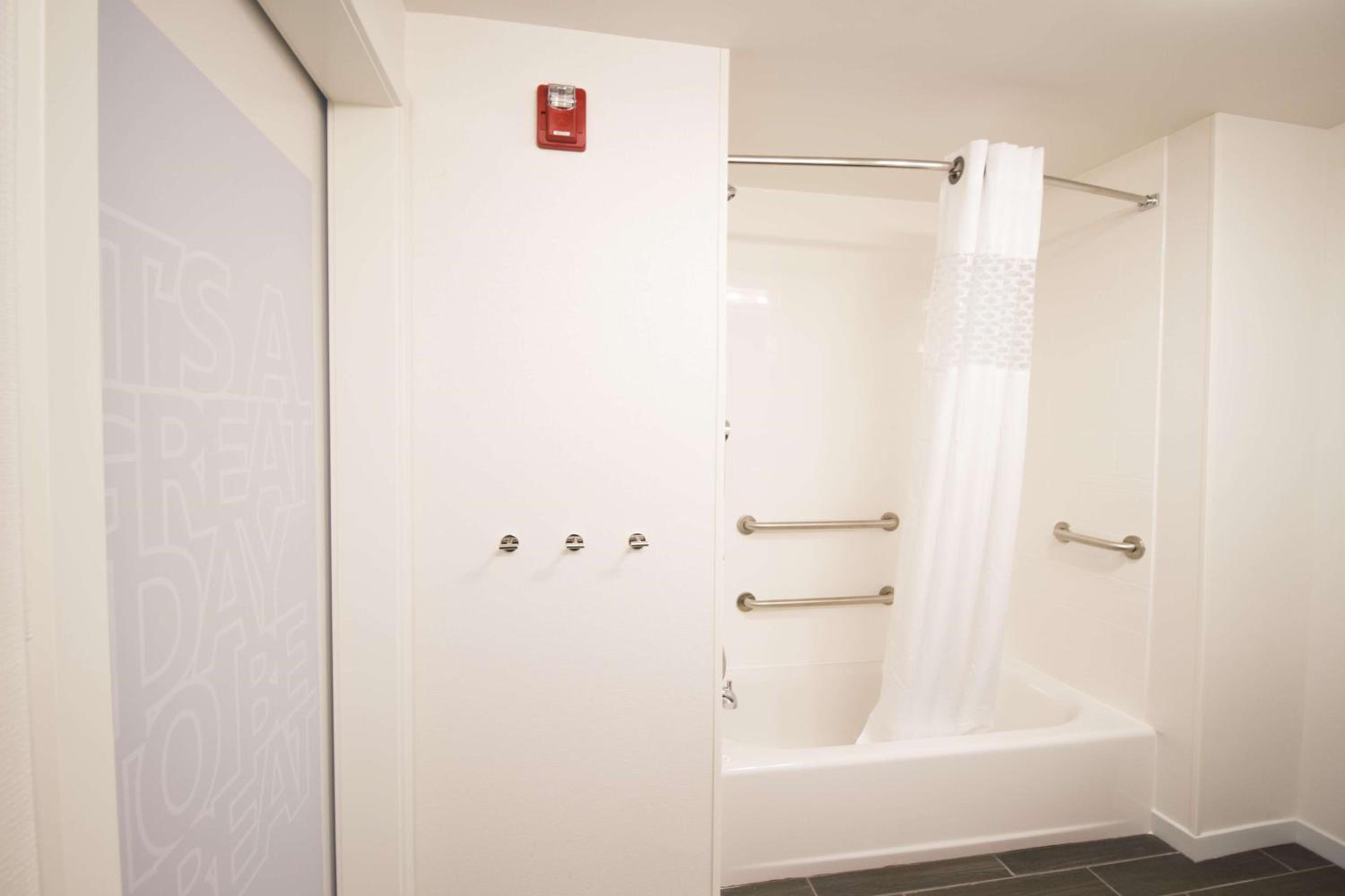 Decatur Vacations - Hampton Inn Decatur, Mt. Zion, IL - Property Image 10
