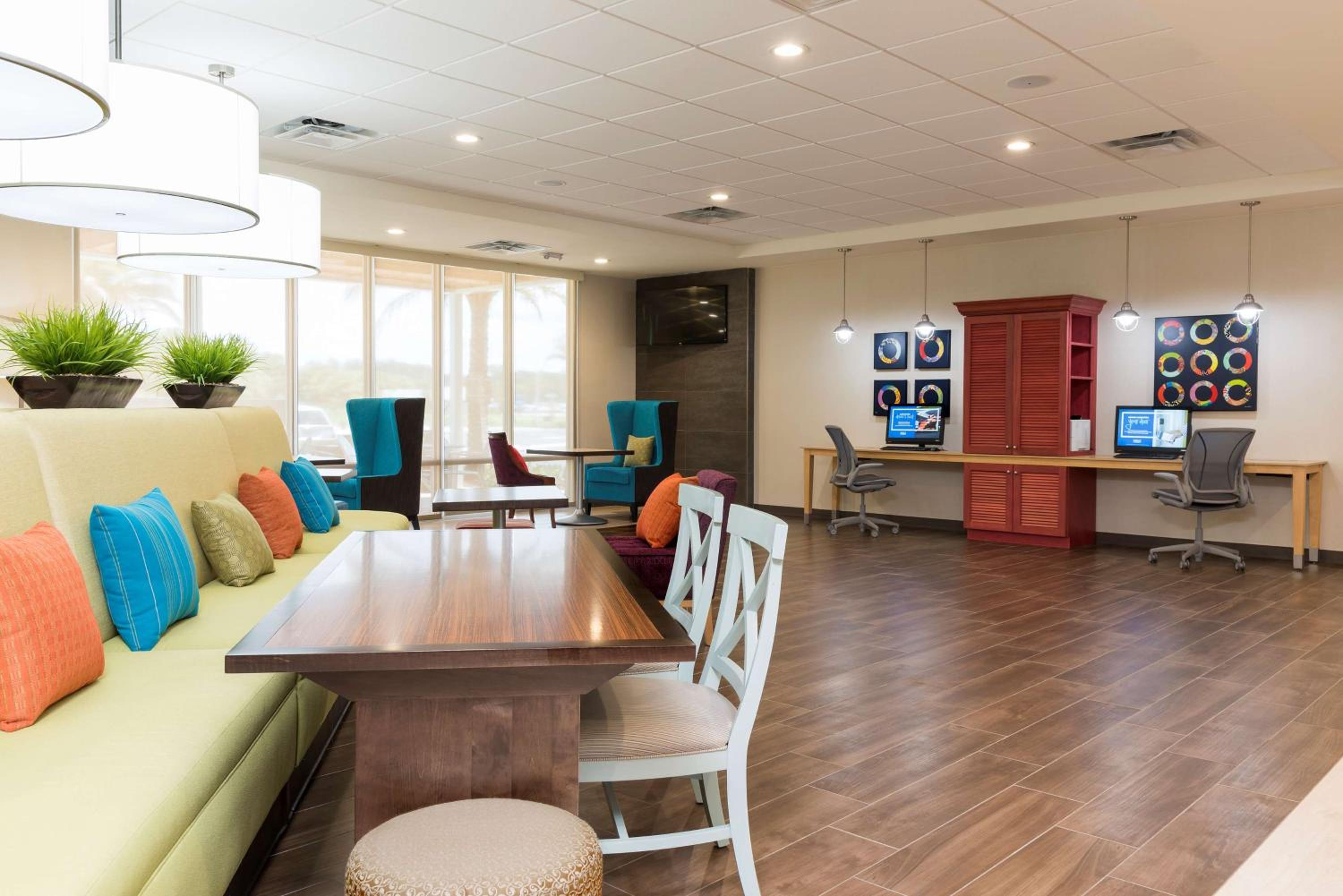 Home2 Suites By Hilton Nokomis view 5