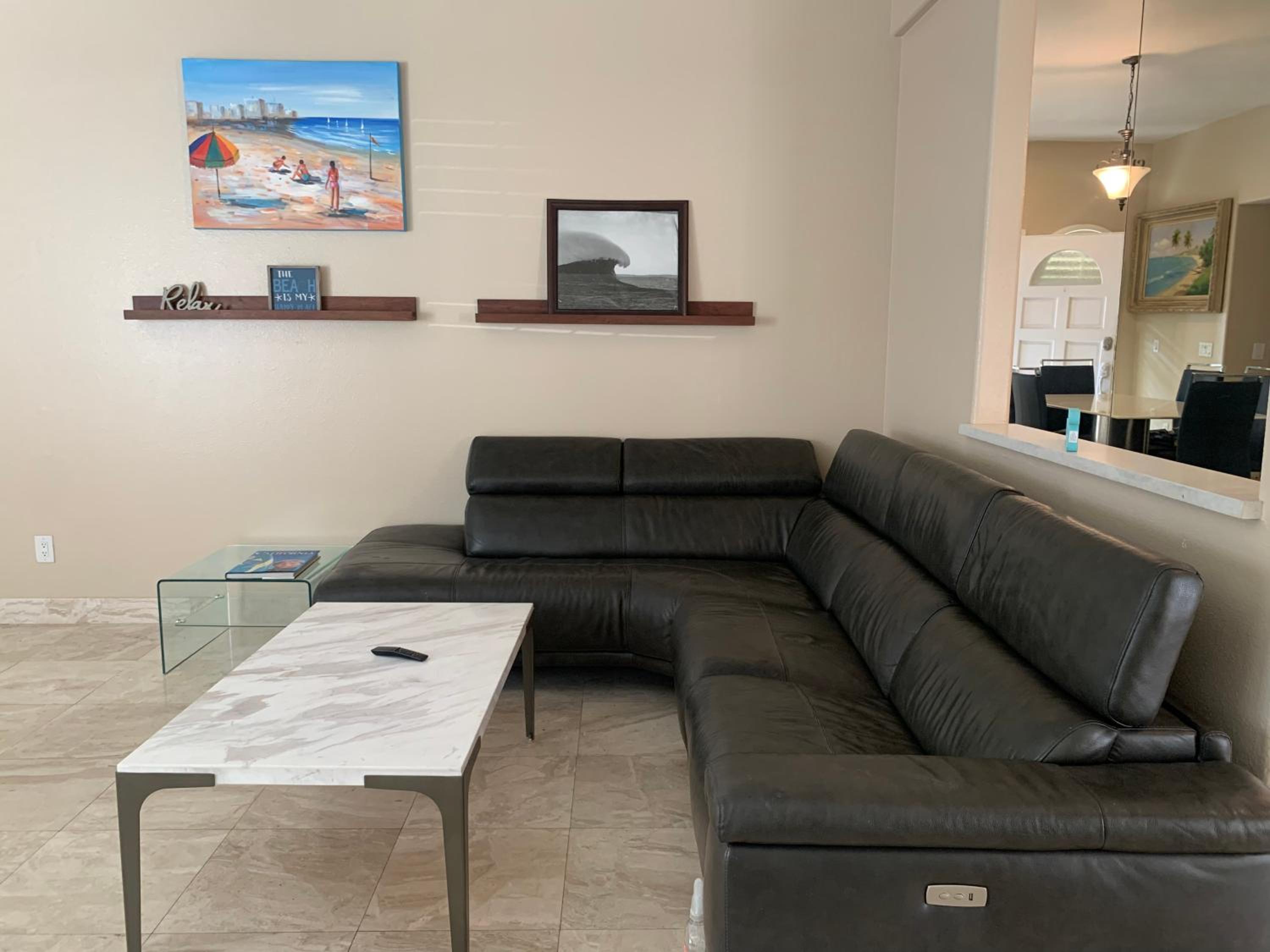 Pacific Breeze Right Next to Huntington Beach Pier! Steps from Beach!! view 3