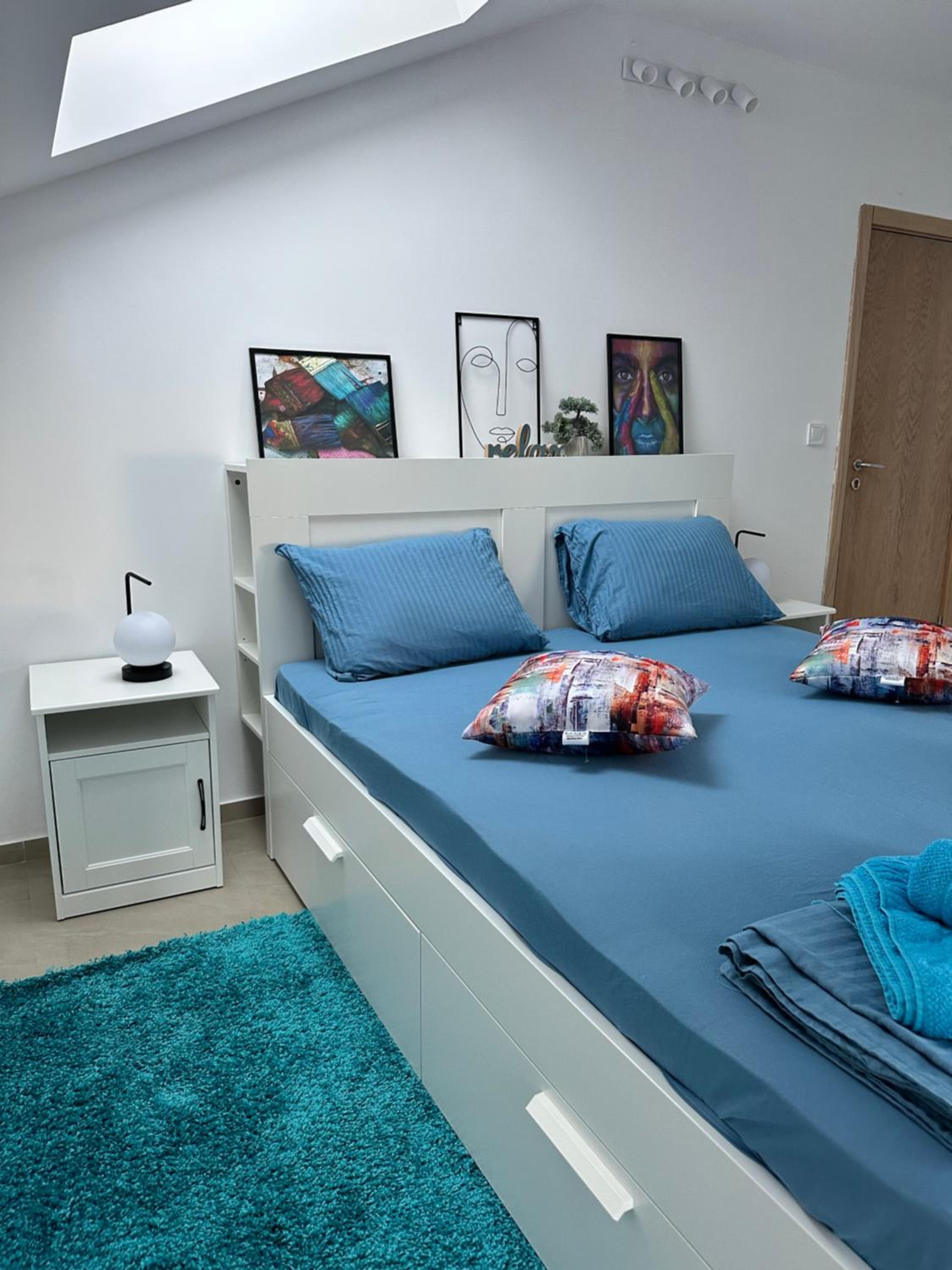 Blue Central Apartment