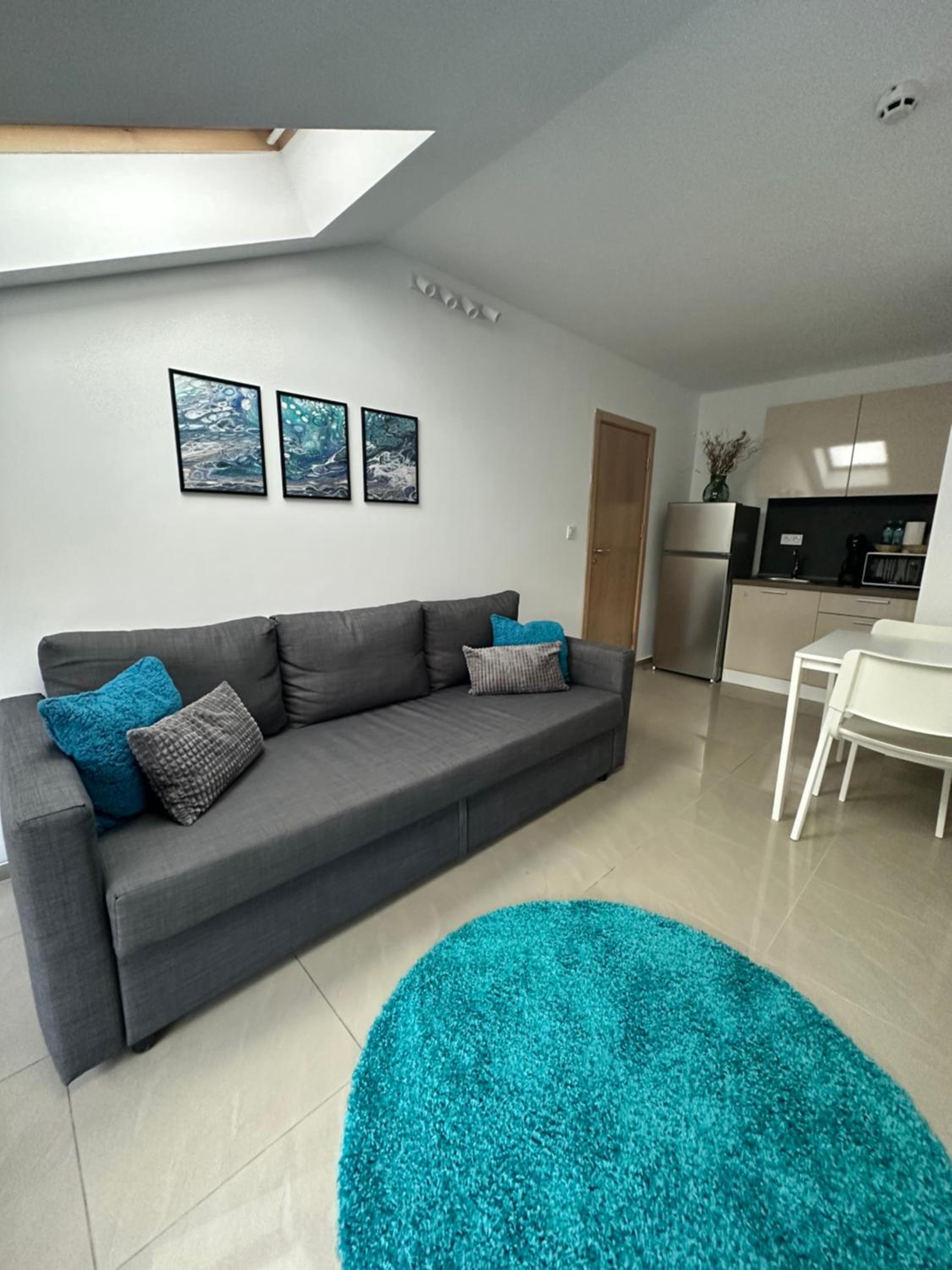 Blue Central Apartment
